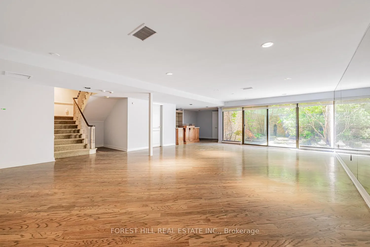 Photo 17 of 82 Oriole Road, Toronto, Yonge-St. Clair — HOMEH