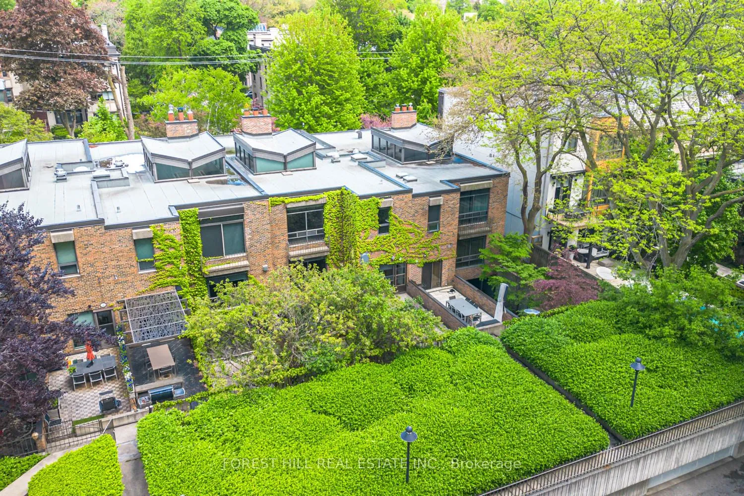 Photo 23 of 82 Oriole Road, Toronto, Yonge-St. Clair — HOMEH
