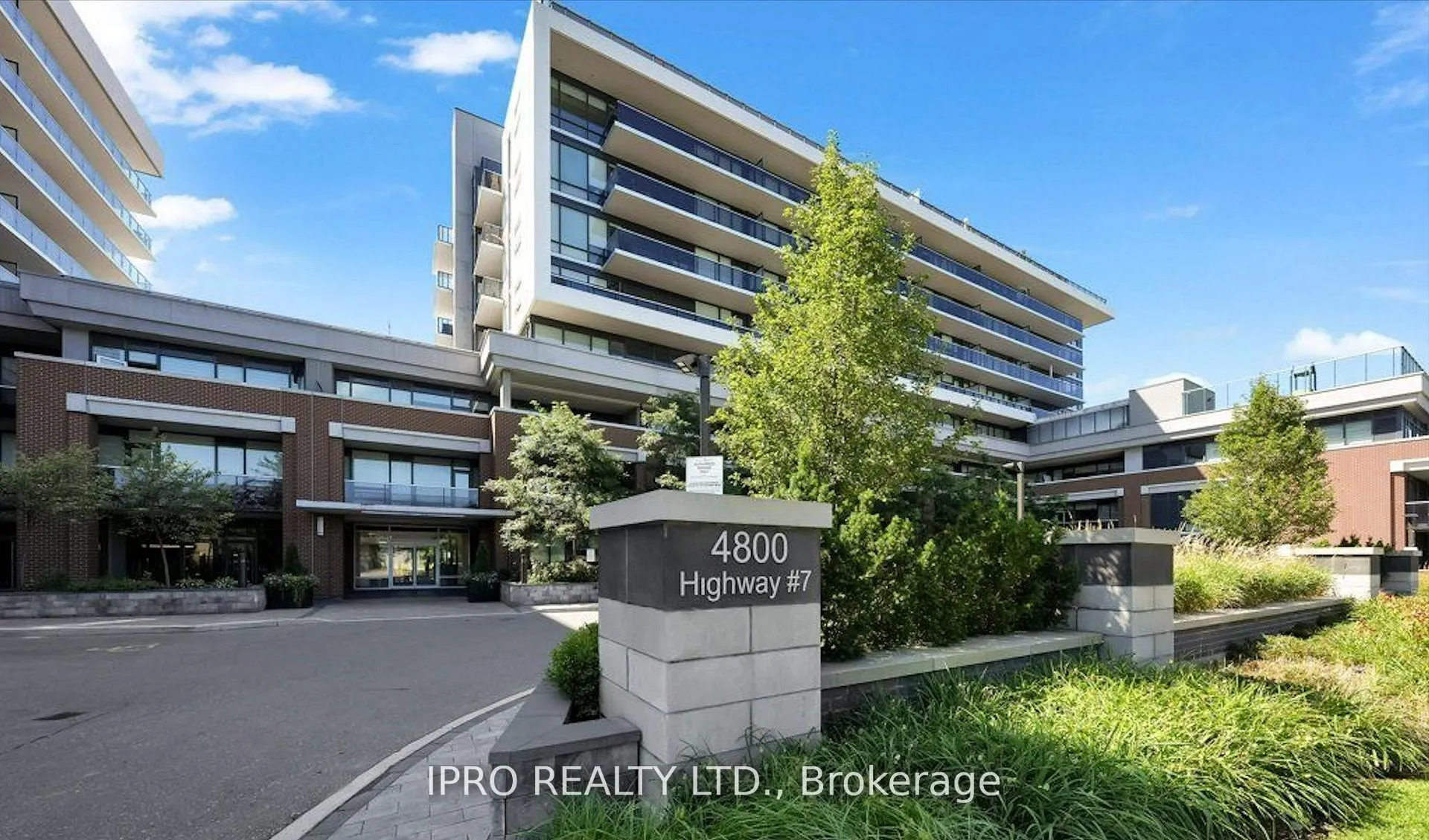 Photo 2 of Unit Unit #327, 4800 Highway #7 Road, Vaughan, East Woodbridge — HOMEH