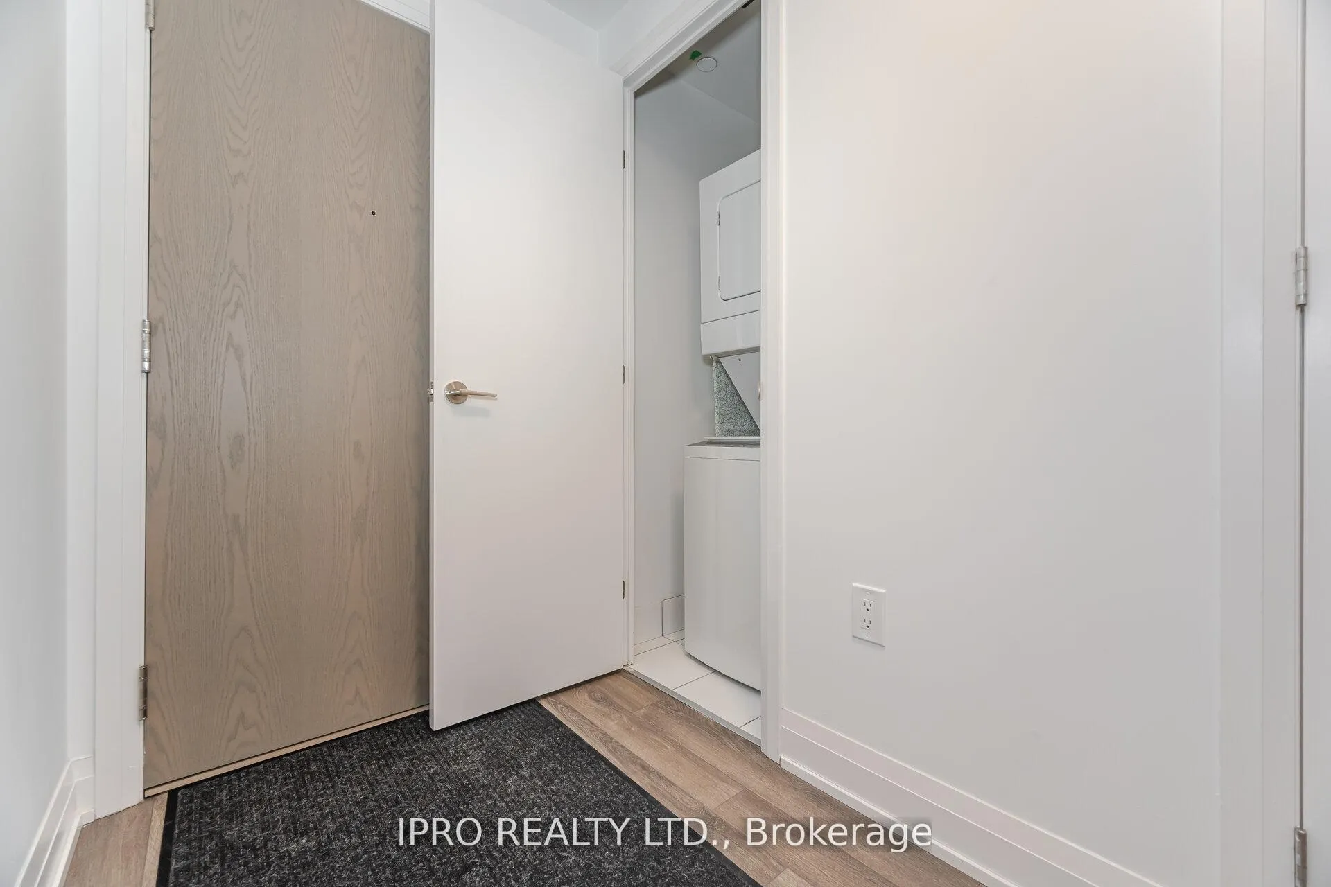 Photo 26 of Unit Unit #327, 4800 Highway #7 Road, Vaughan, East Woodbridge — HOMEH