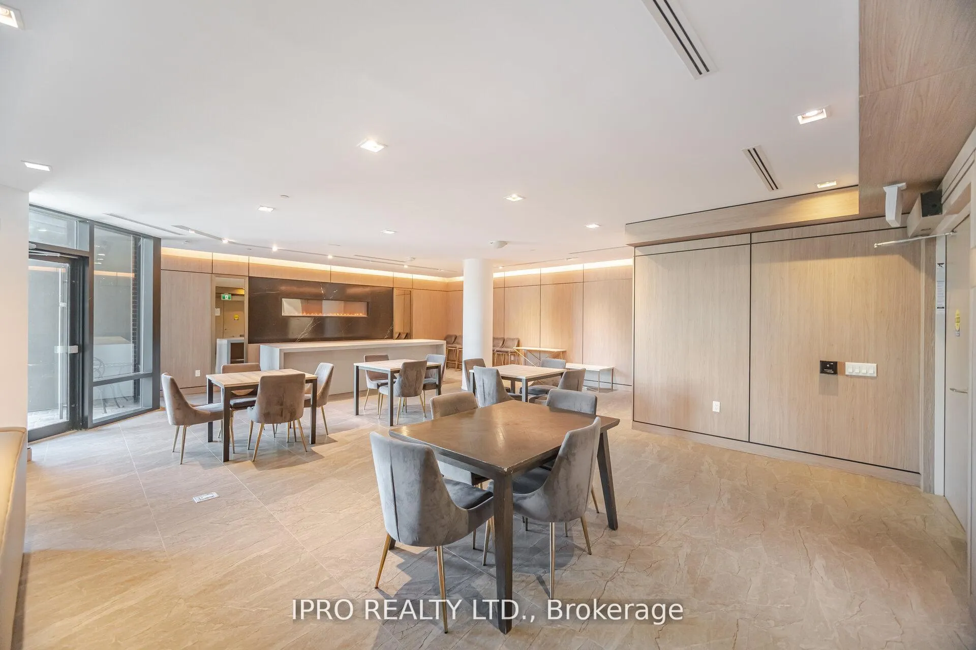 Photo 31 of Unit Unit #327, 4800 Highway #7 Road, Vaughan, East Woodbridge — HOMEH