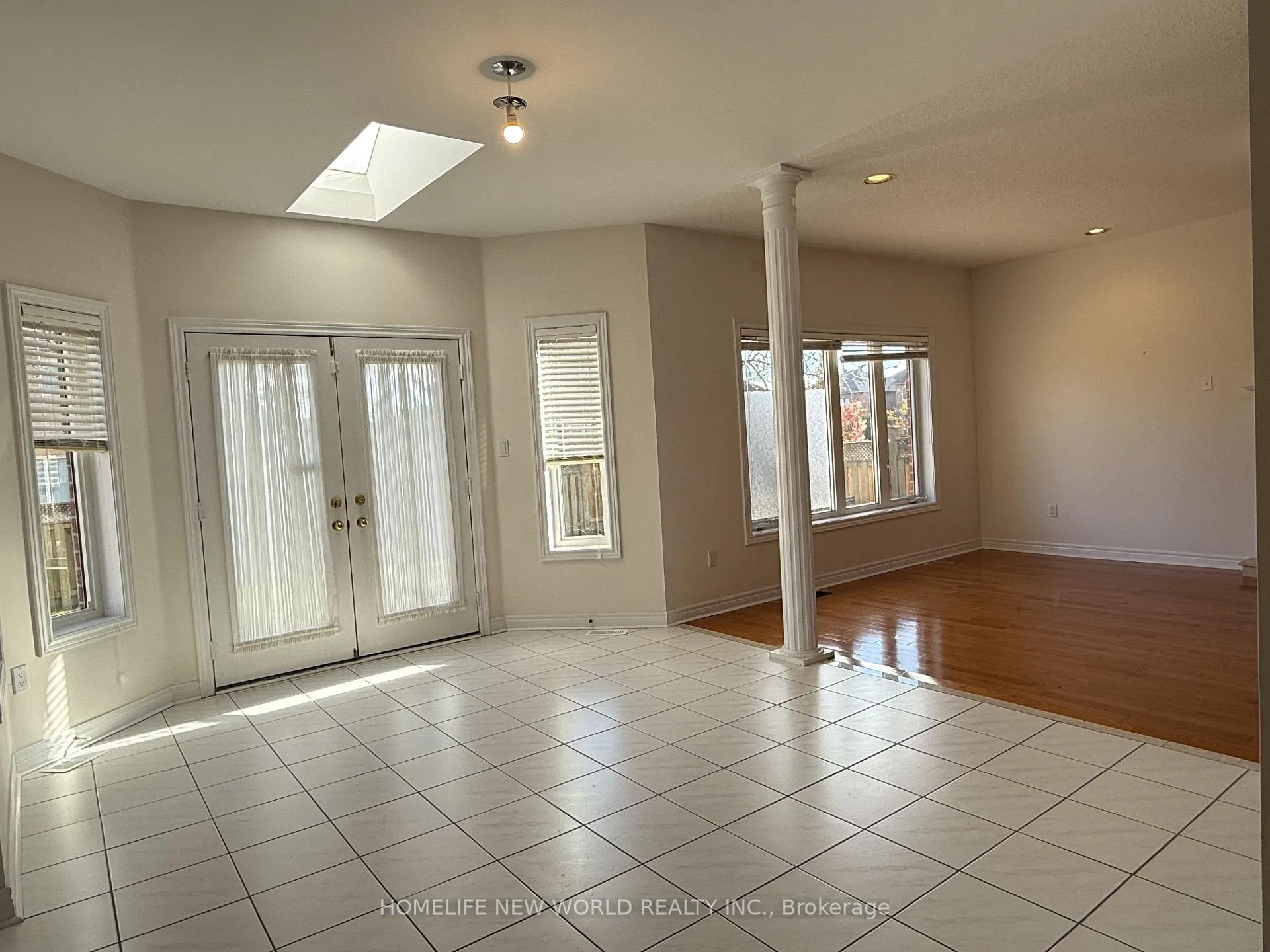 Photo 8 of 3 Rosewell Crescent, Markham, Cachet — HOMEH