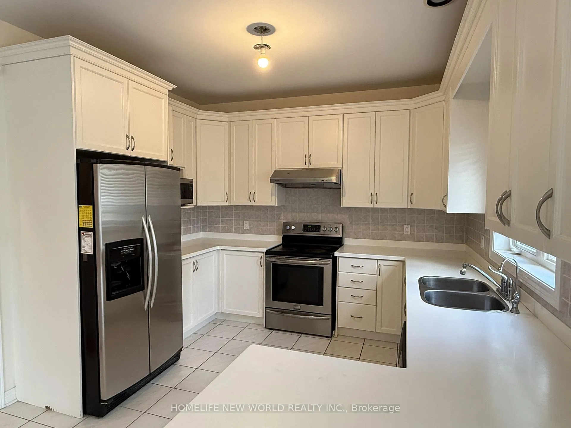 Photo 11 of 3 Rosewell Crescent, Markham, Cachet — HOMEH