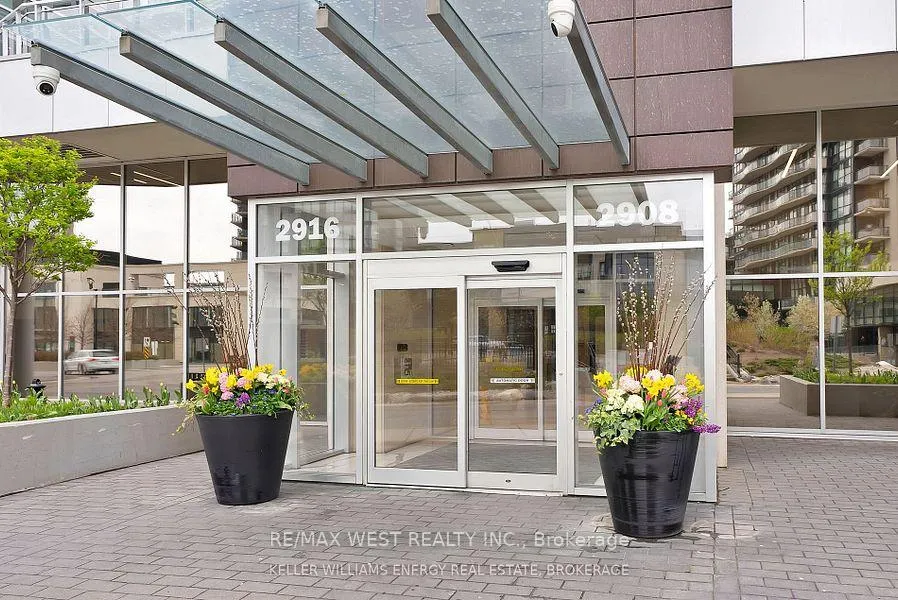 Photo 2 of Unit 1510, 2908 Highway 7, Vaughan, Concord — HOMEH