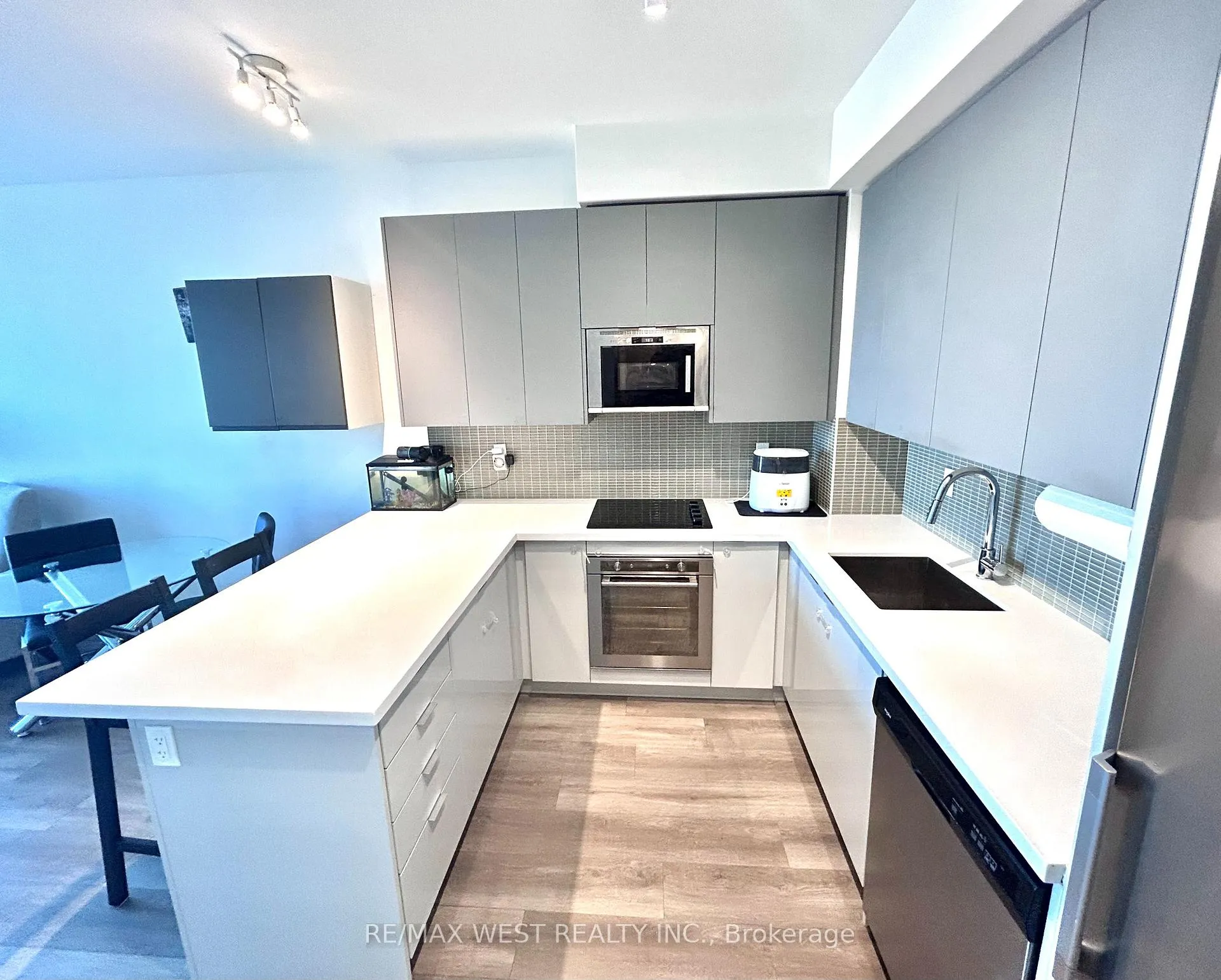 Photo 5 of Unit 1510, 2908 Highway 7, Vaughan, Concord — HOMEH