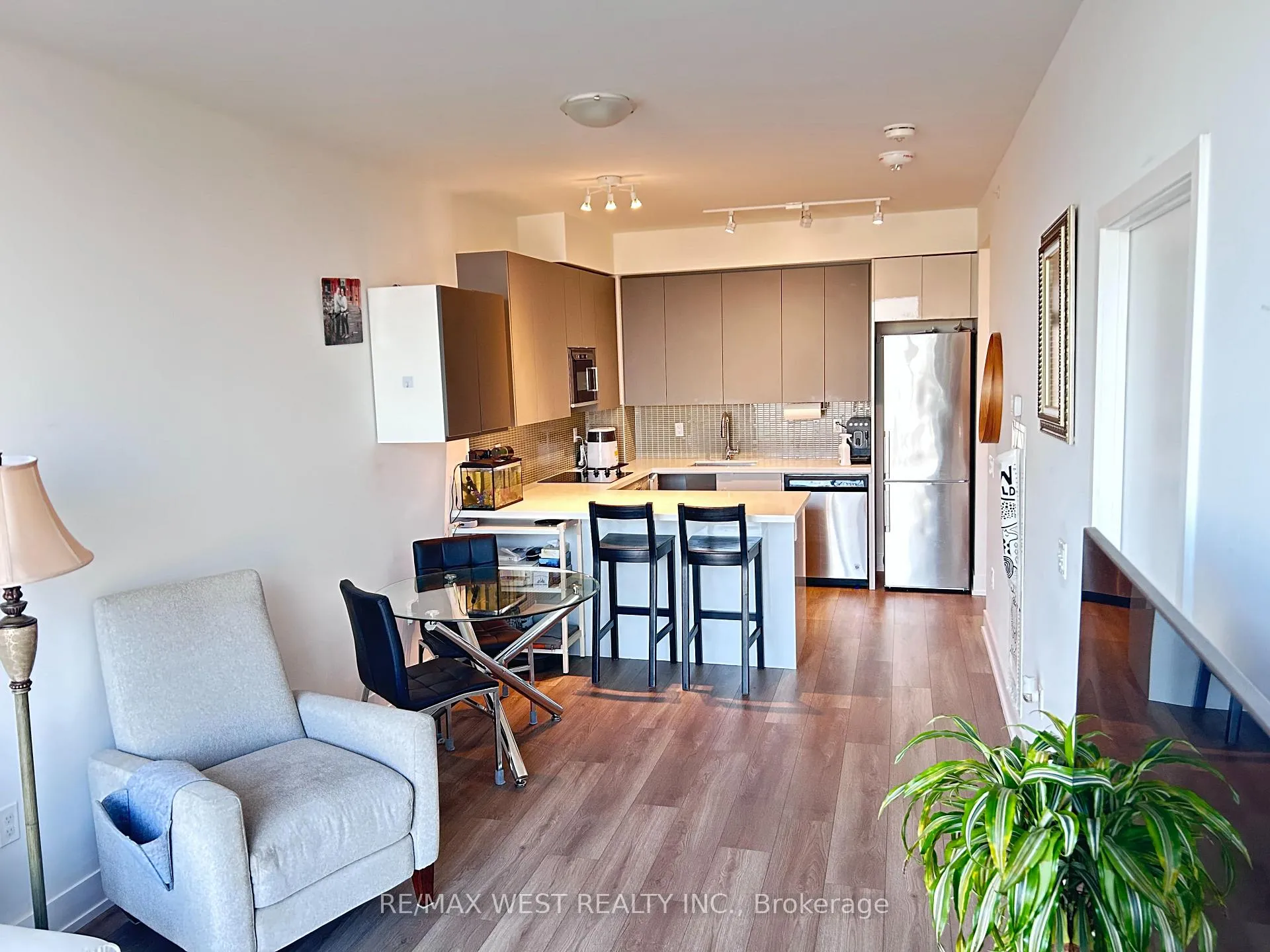 Photo 7 of Unit 1510, 2908 Highway 7, Vaughan, Concord — HOMEH