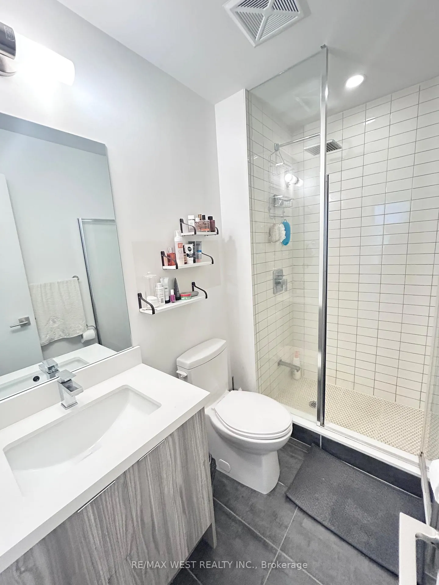 Photo 13 of Unit 1510, 2908 Highway 7, Vaughan, Concord — HOMEH