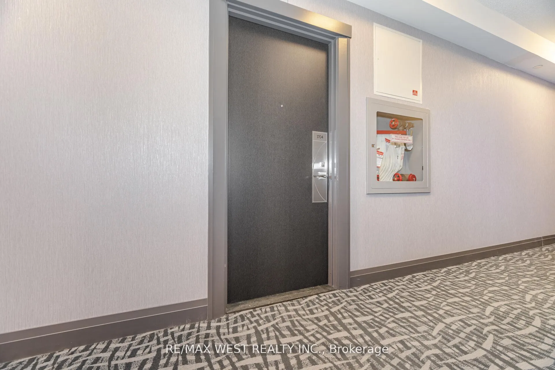 Photo 5 of Unit 1704, 3700 Highway 7, Vaughan, Vaughan Corporate Centre — HOMEH