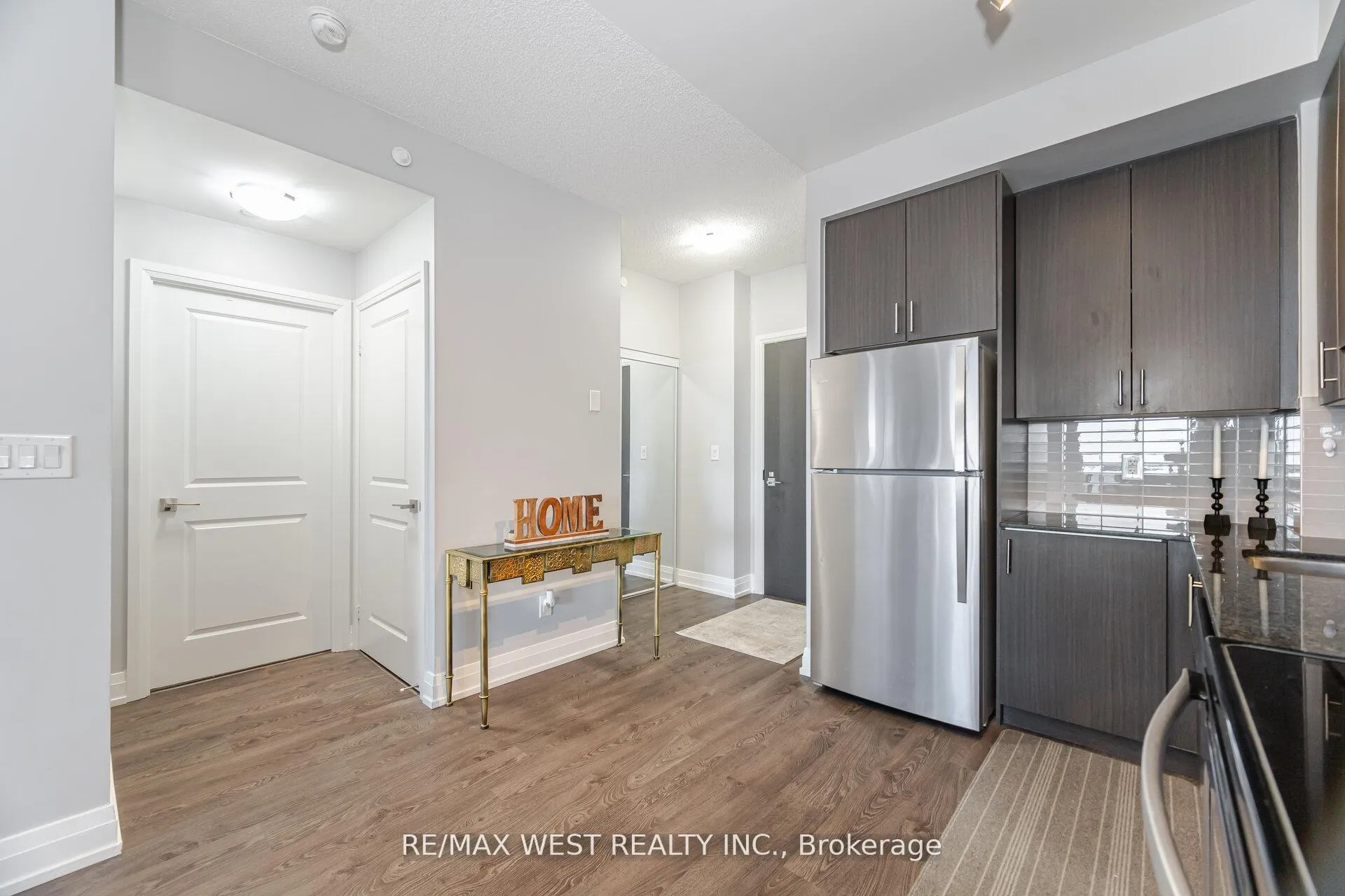 Photo 8 of Unit 1704, 3700 Highway 7, Vaughan, Vaughan Corporate Centre — HOMEH