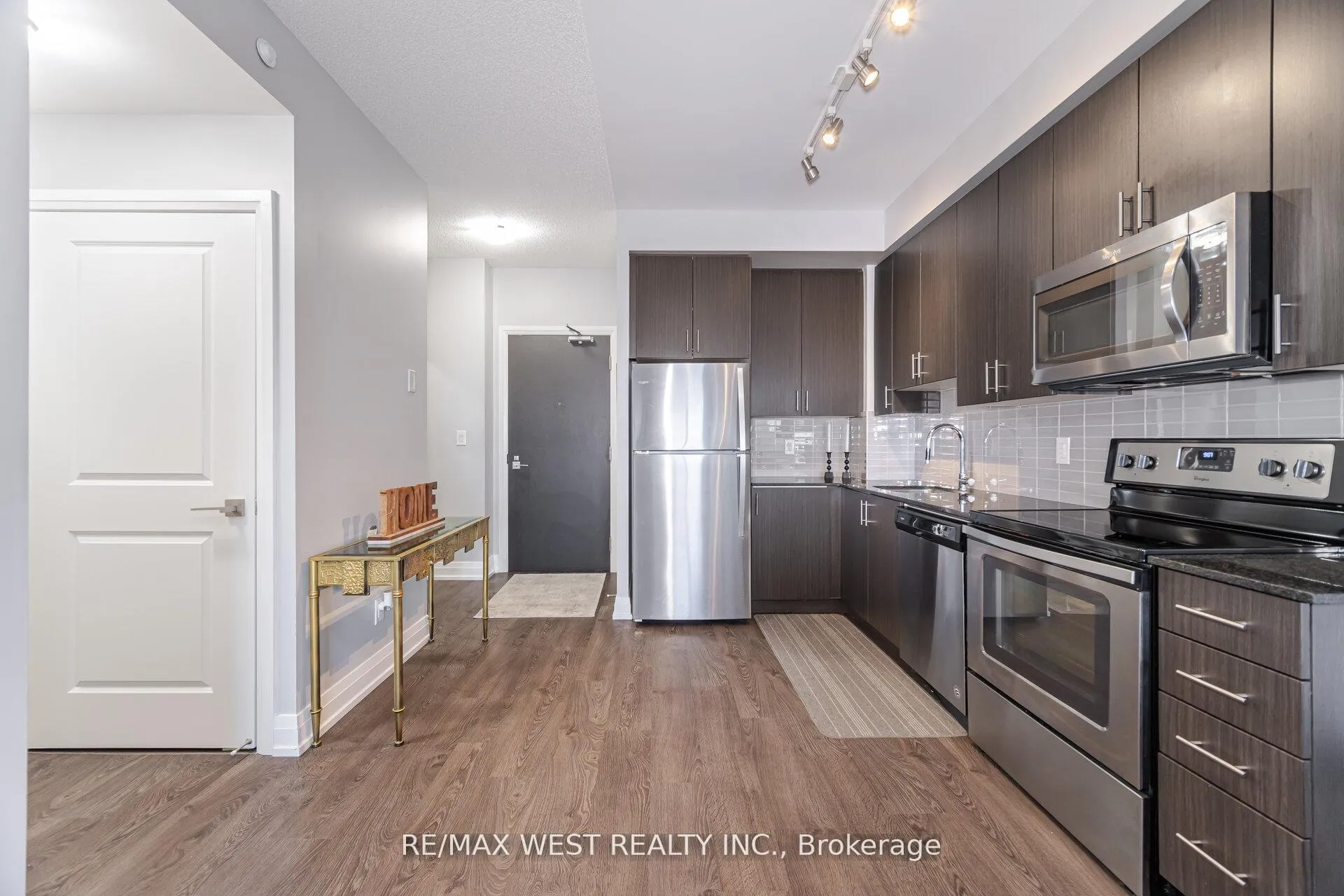 Photo 9 of Unit 1704, 3700 Highway 7, Vaughan, Vaughan Corporate Centre — HOMEH