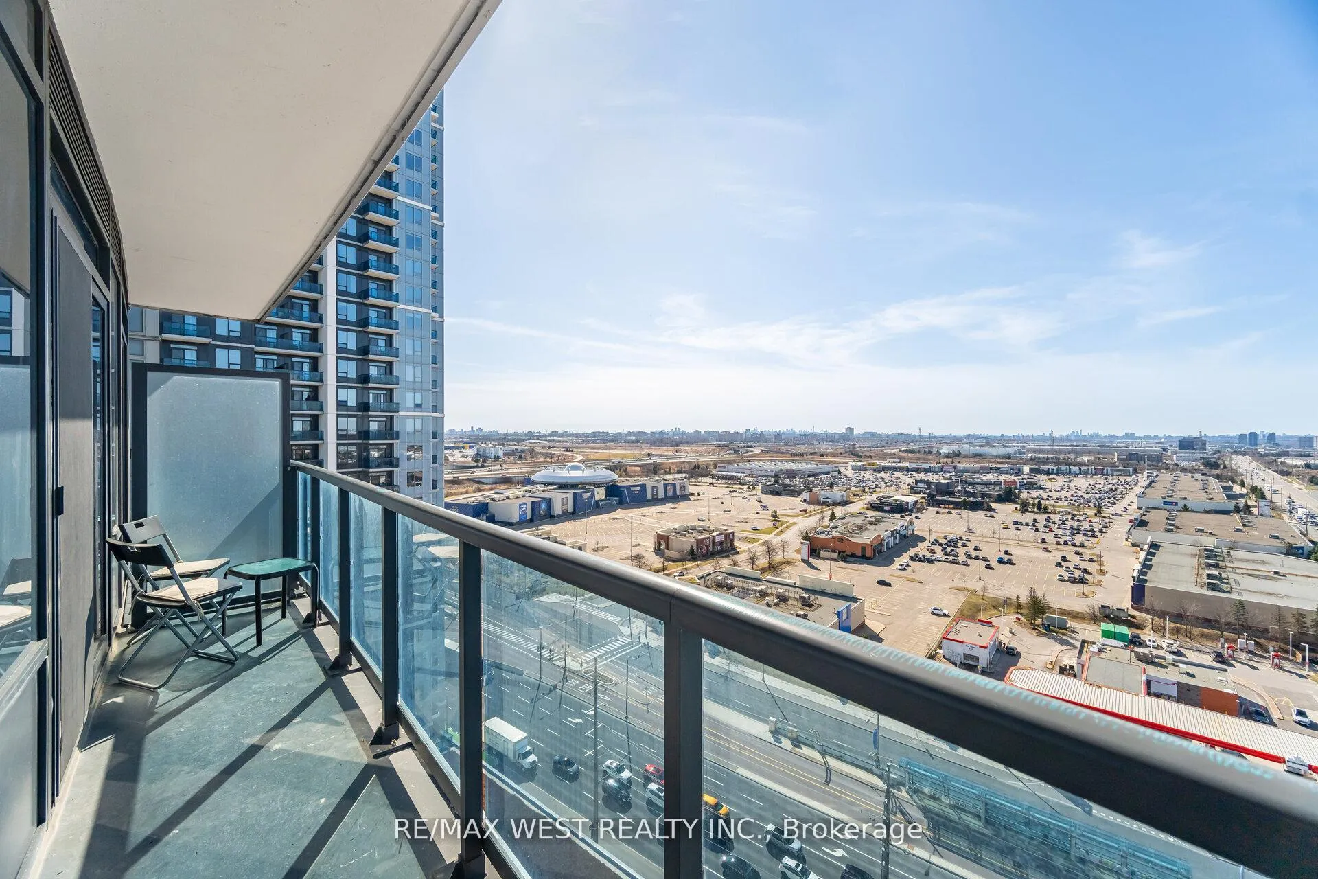 Photo 19 of Unit 1704, 3700 Highway 7, Vaughan, Vaughan Corporate Centre — HOMEH