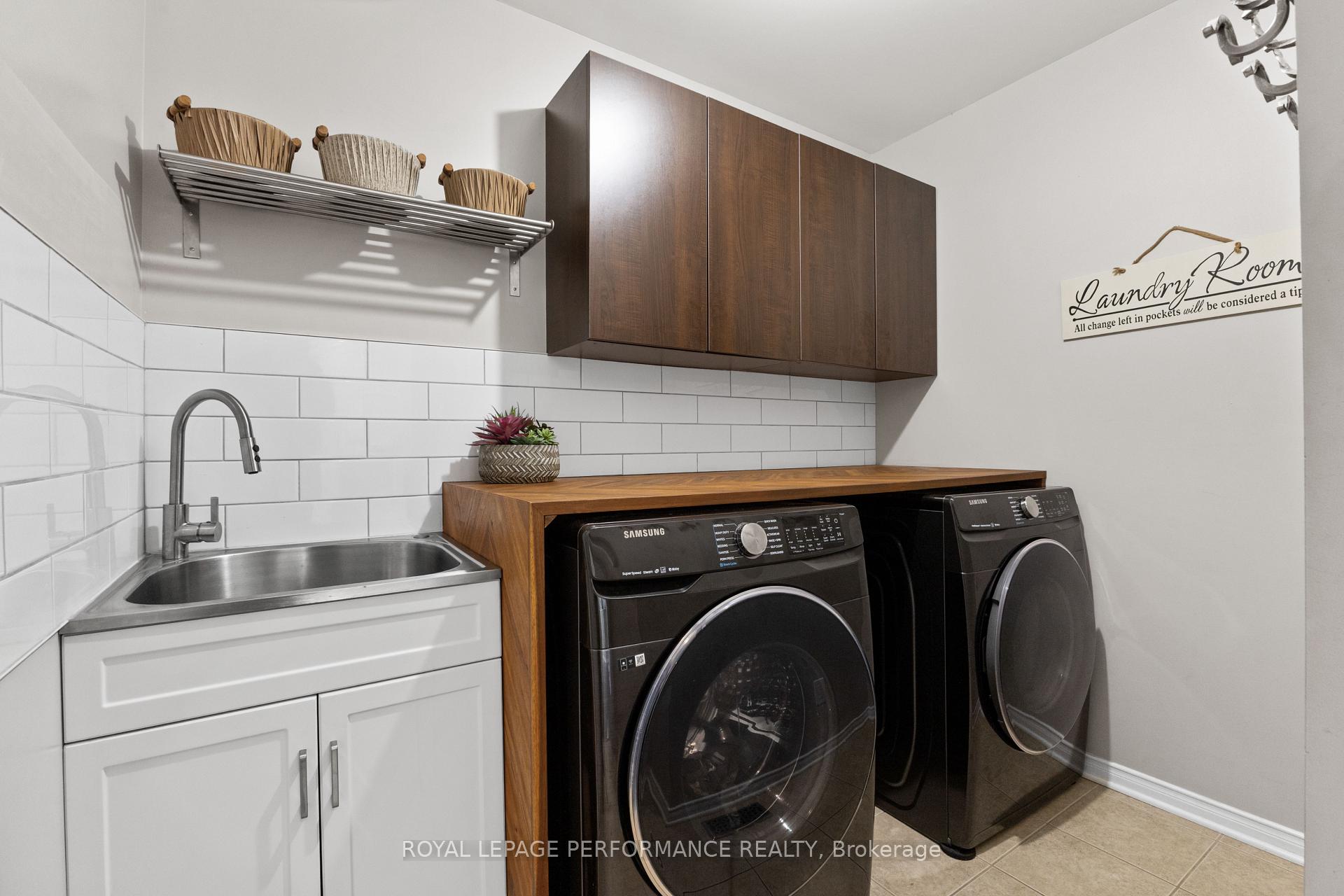 Photo 5 of 323 Centerra Court, Ottawa, Barrhaven - Stonebridge — HOMEH