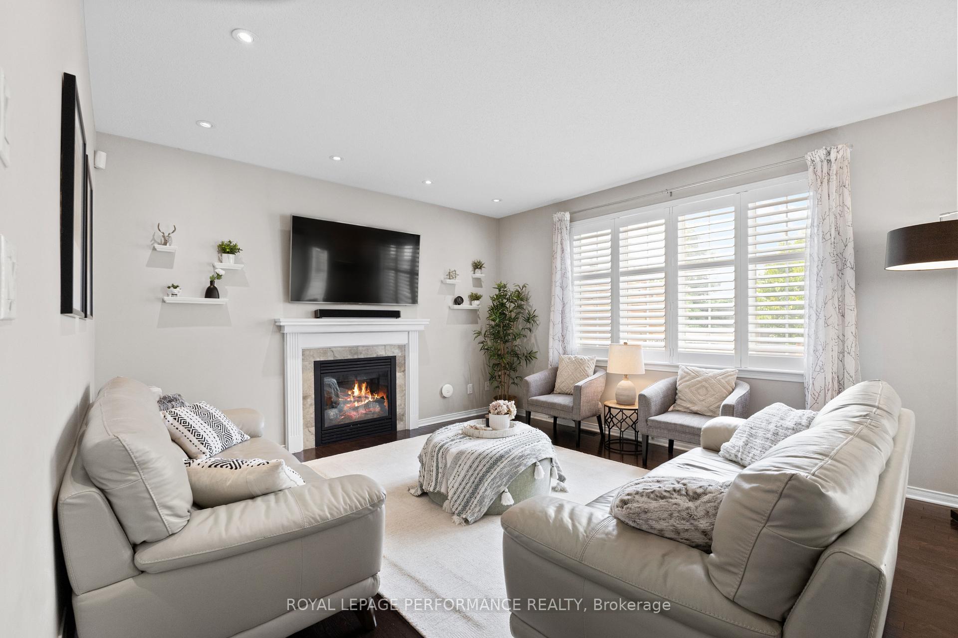 Photo 10 of 323 Centerra Court, Ottawa, Barrhaven - Stonebridge — HOMEH