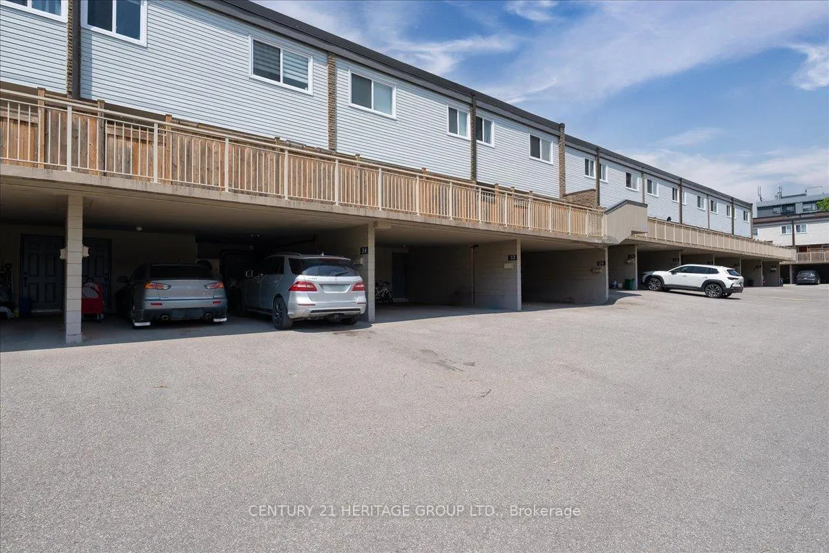 Photo 31 of 32 Springfair Avenue, Aurora, Aurora Village — HOMEH