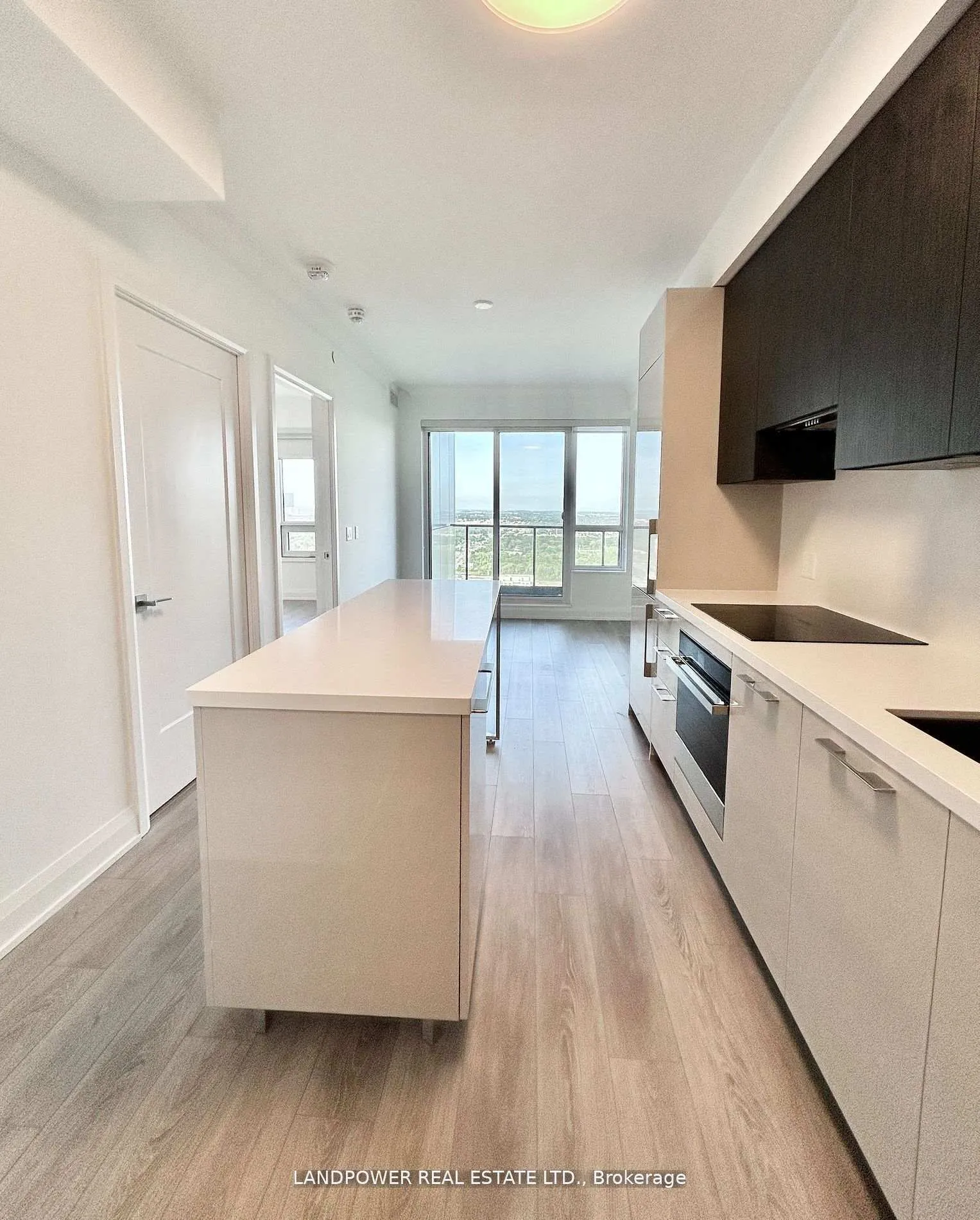 Photo 3 of Unit 4211, 8 Water Walk Drive, Markham, Unionville — HOMEH