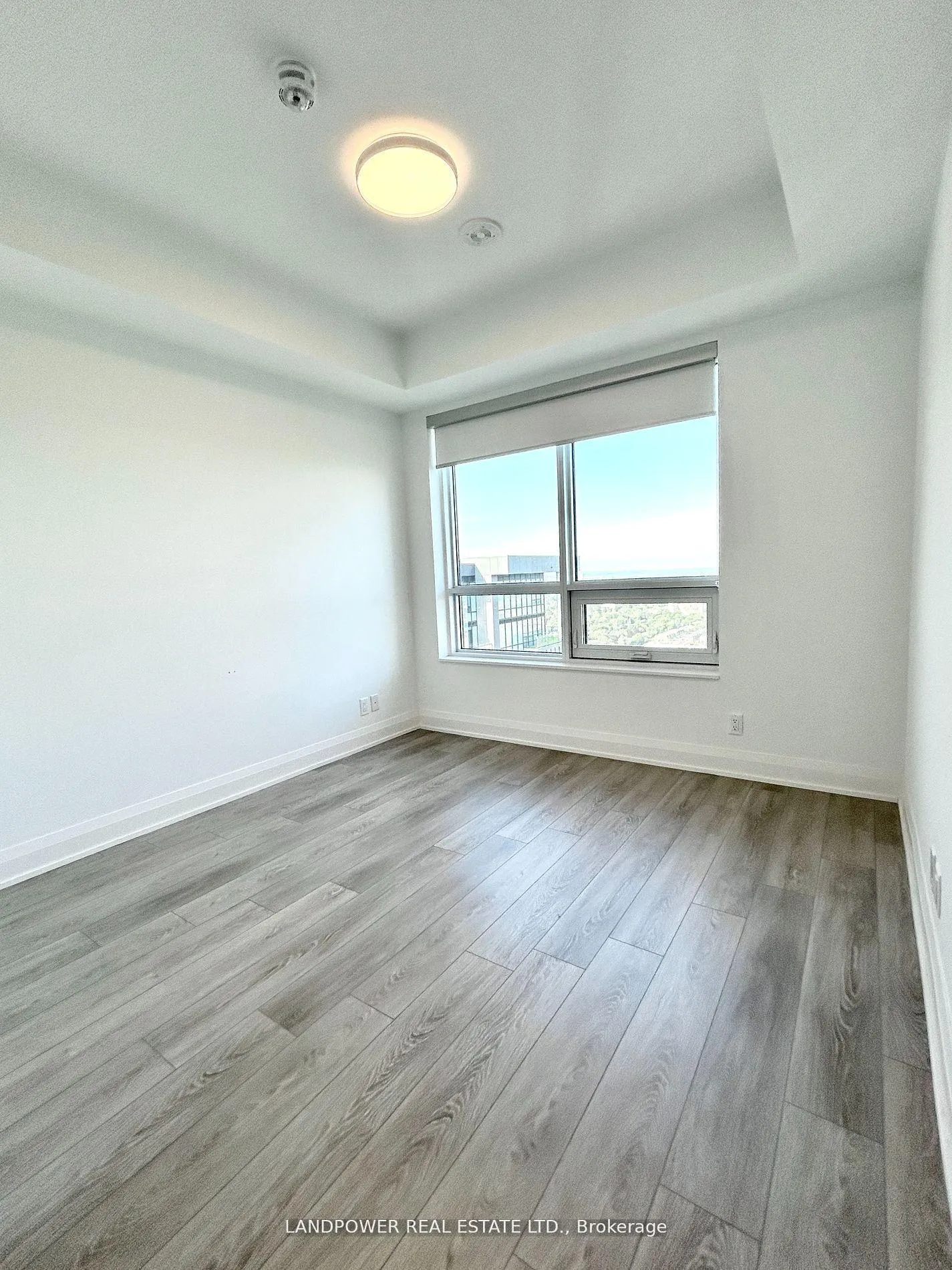 Photo 6 of Unit 4211, 8 Water Walk Drive, Markham, Unionville — HOMEH