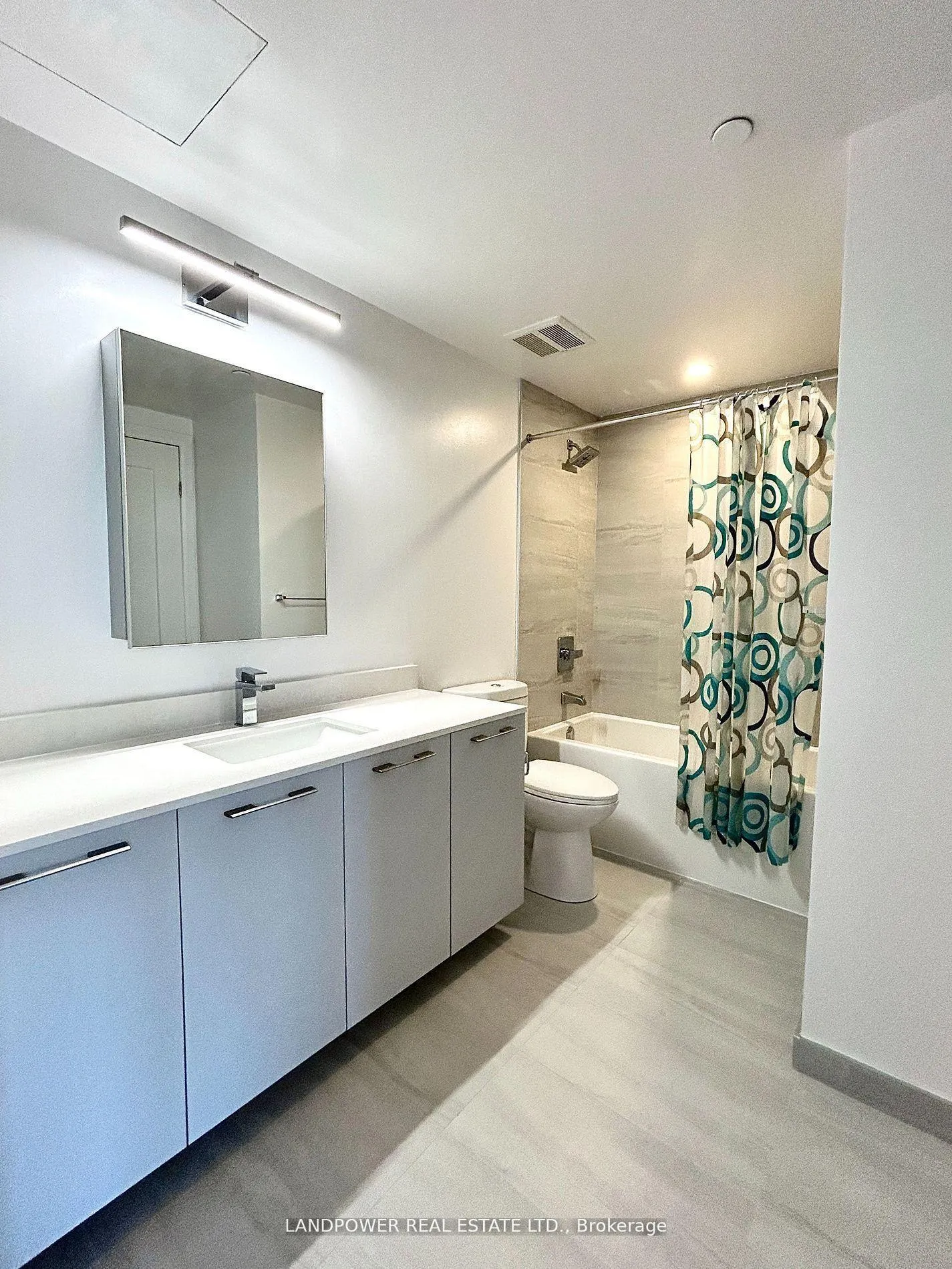 Photo 9 of Unit 4211, 8 Water Walk Drive, Markham, Unionville — HOMEH