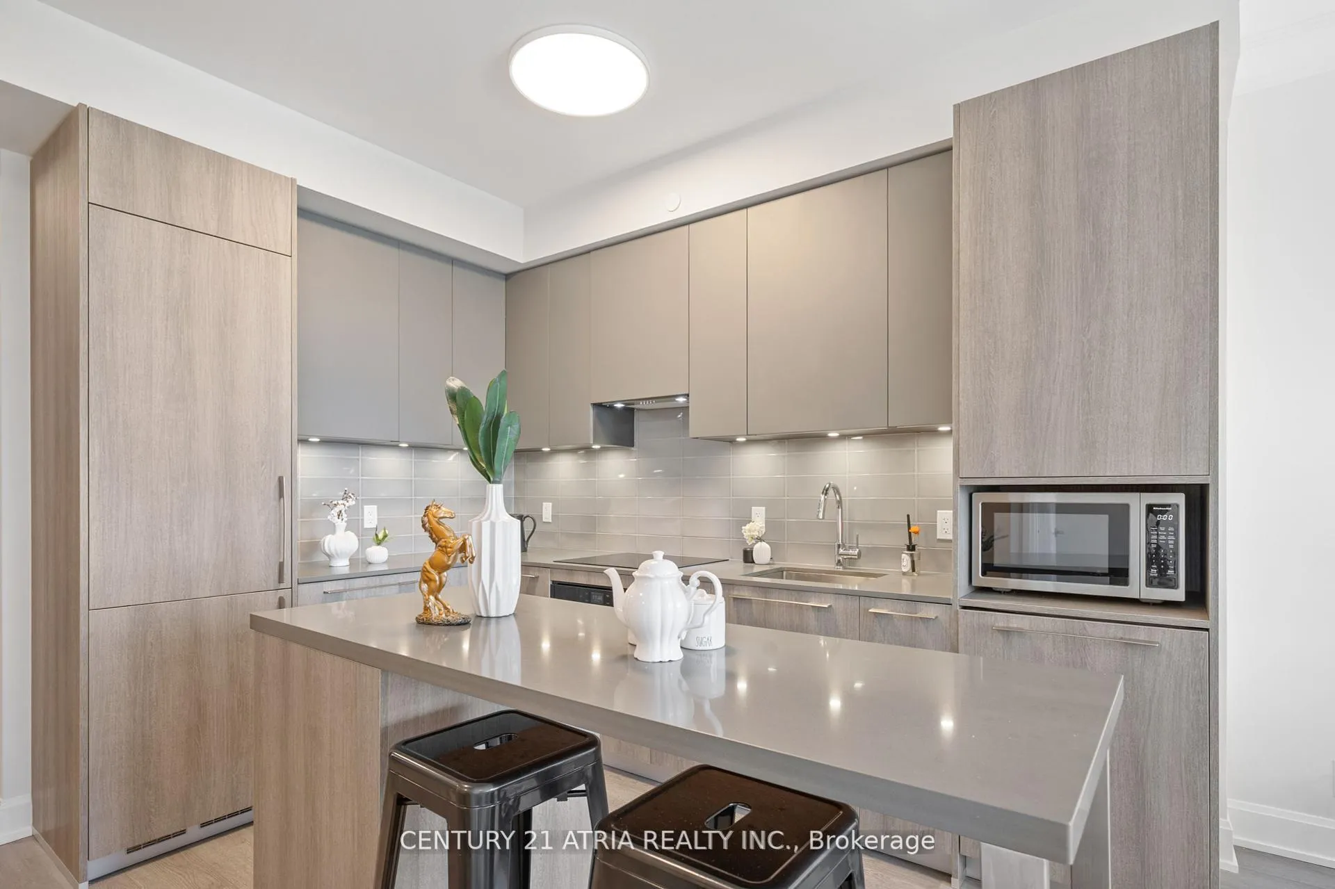 Photo 6 of Unit 1209, 38 Water Walk Drive, Markham, Unionville — HOMEH