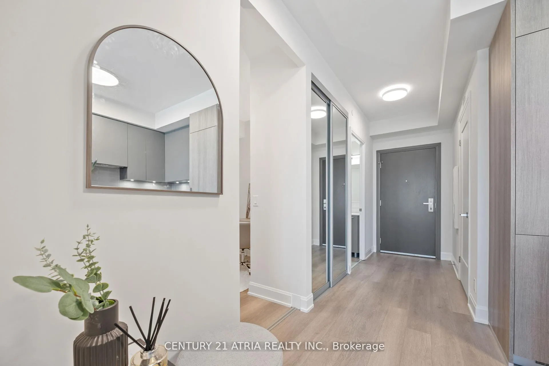 Photo 15 of Unit 1209, 38 Water Walk Drive, Markham, Unionville — HOMEH
