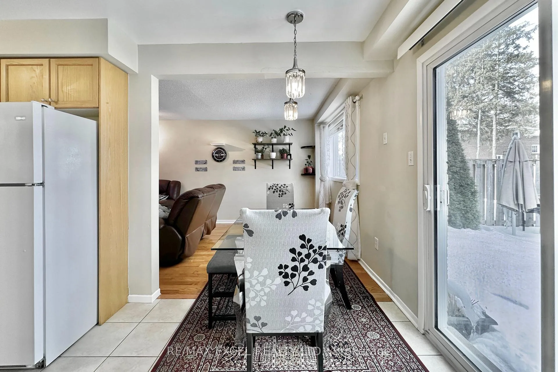 Photo 8 of 40 New Port Way, Markham, Thornhill — HOMEH