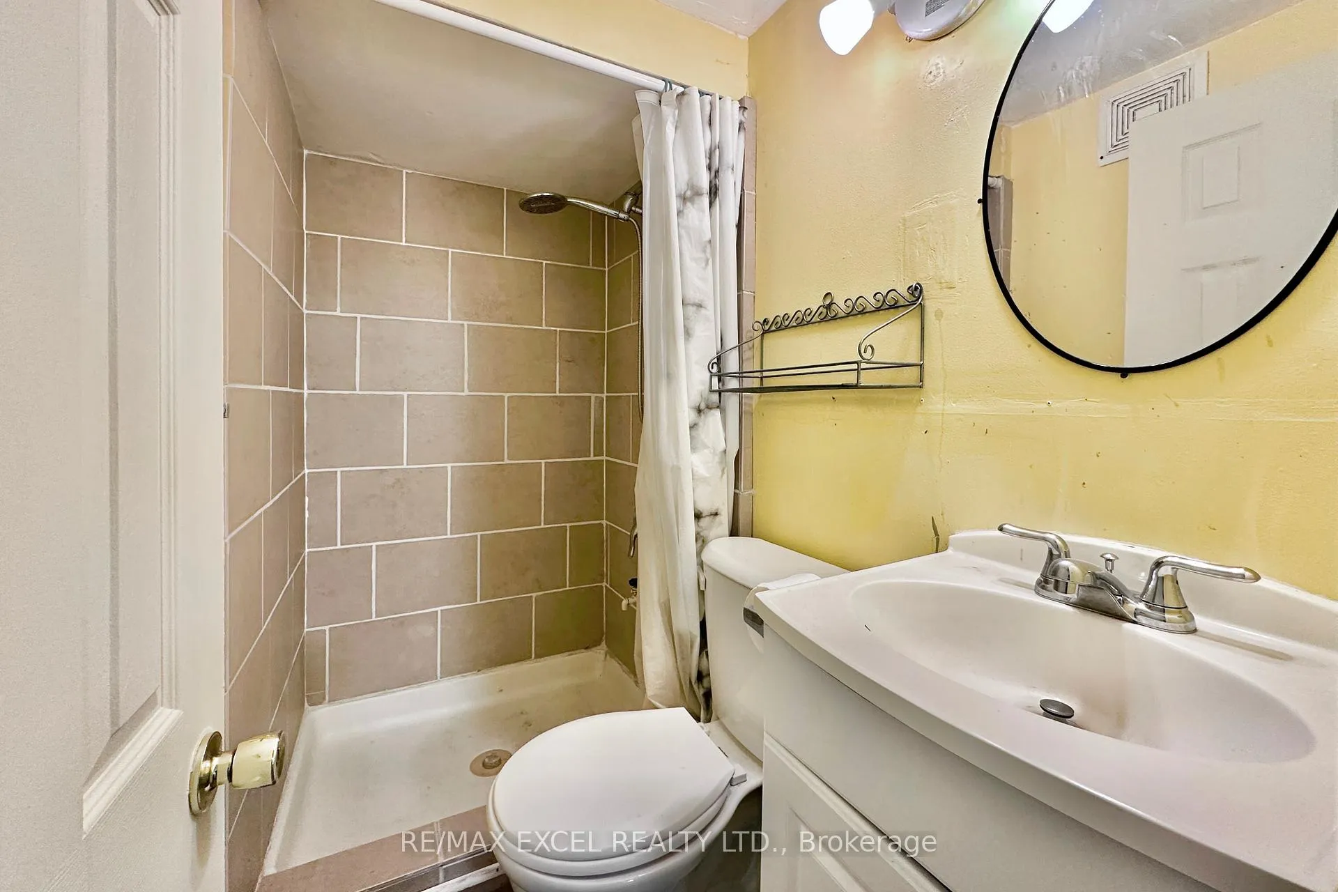 Photo 38 of 40 New Port Way, Markham, Thornhill — HOMEH