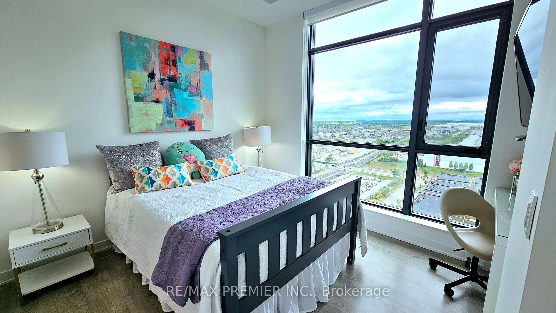 Photo 14 of Unit PH 3, 120 Eagle Rock Way, Vaughan, Rural Vaughan — HOMEH