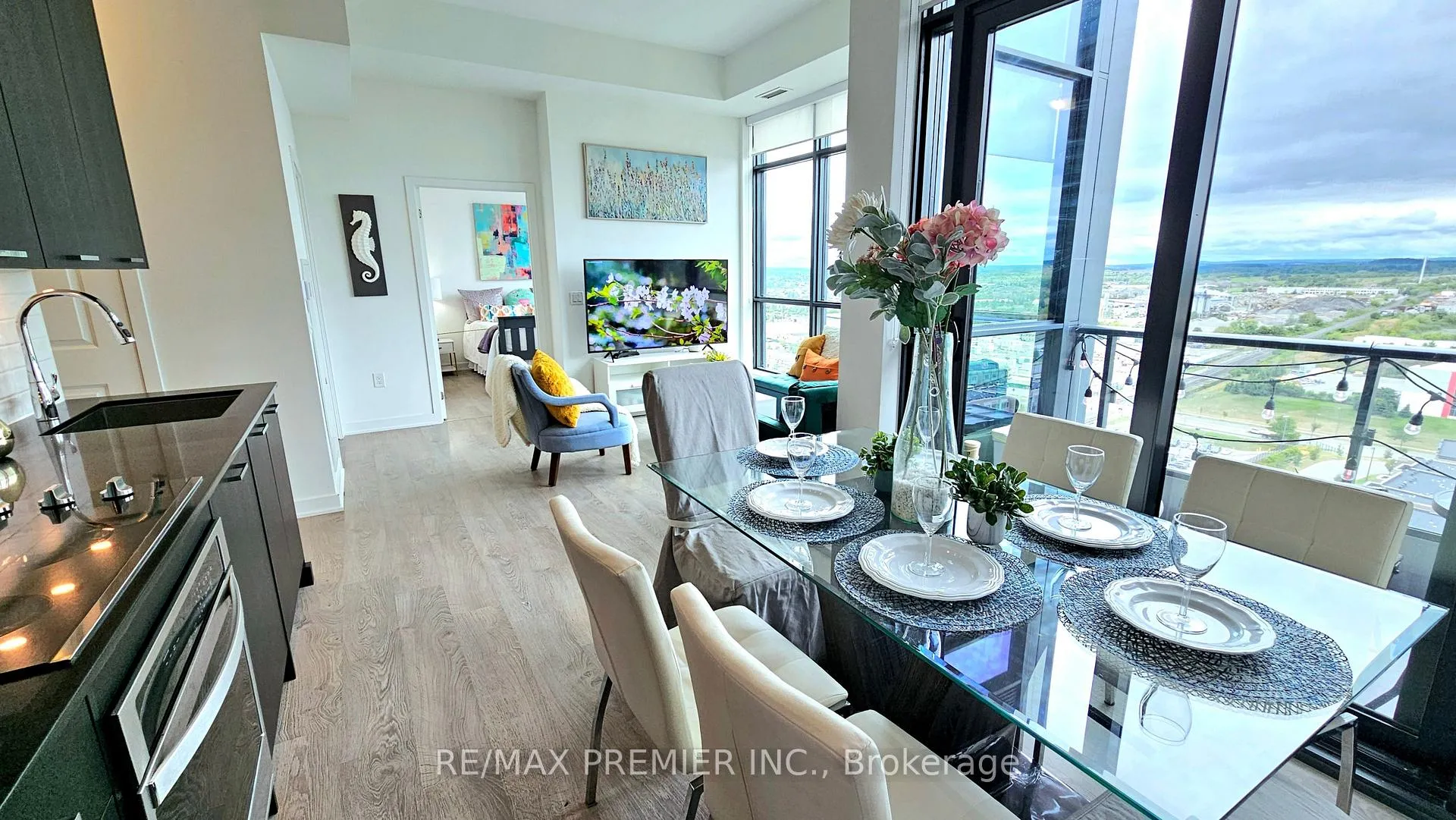 Photo 16 of Unit PH 3, 120 Eagle Rock Way, Vaughan, Rural Vaughan — HOMEH