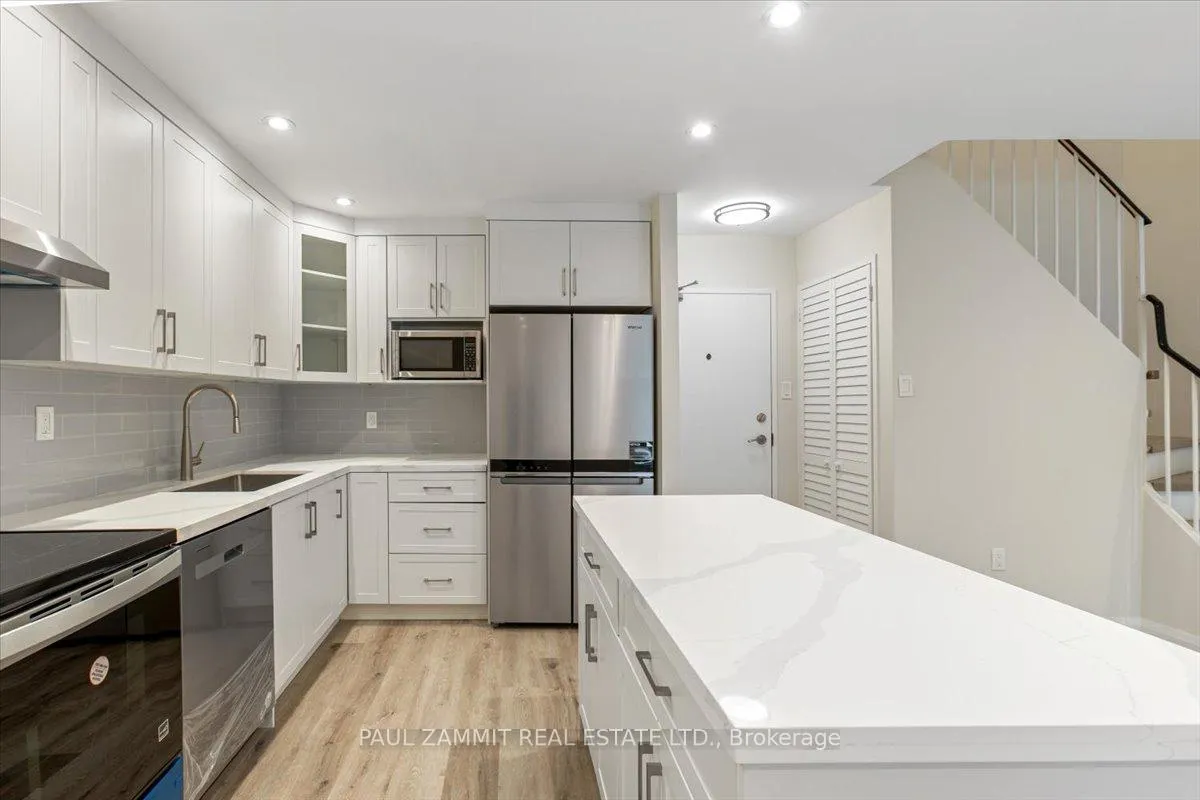 Photo 5 of Unit #142, 16 Elgin Street, Markham, Thornhill — HOMEH