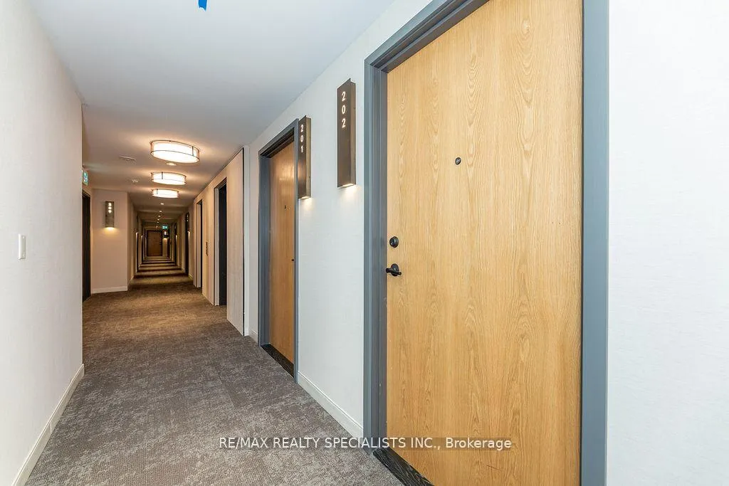 Photo 7 of Unit C202, 8 Beverley Glen Boulevard, Vaughan, Beverley Glen — HOMEH
