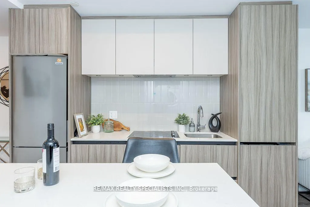 Photo 15 of Unit C202, 8 Beverley Glen Boulevard, Vaughan, Beverley Glen — HOMEH