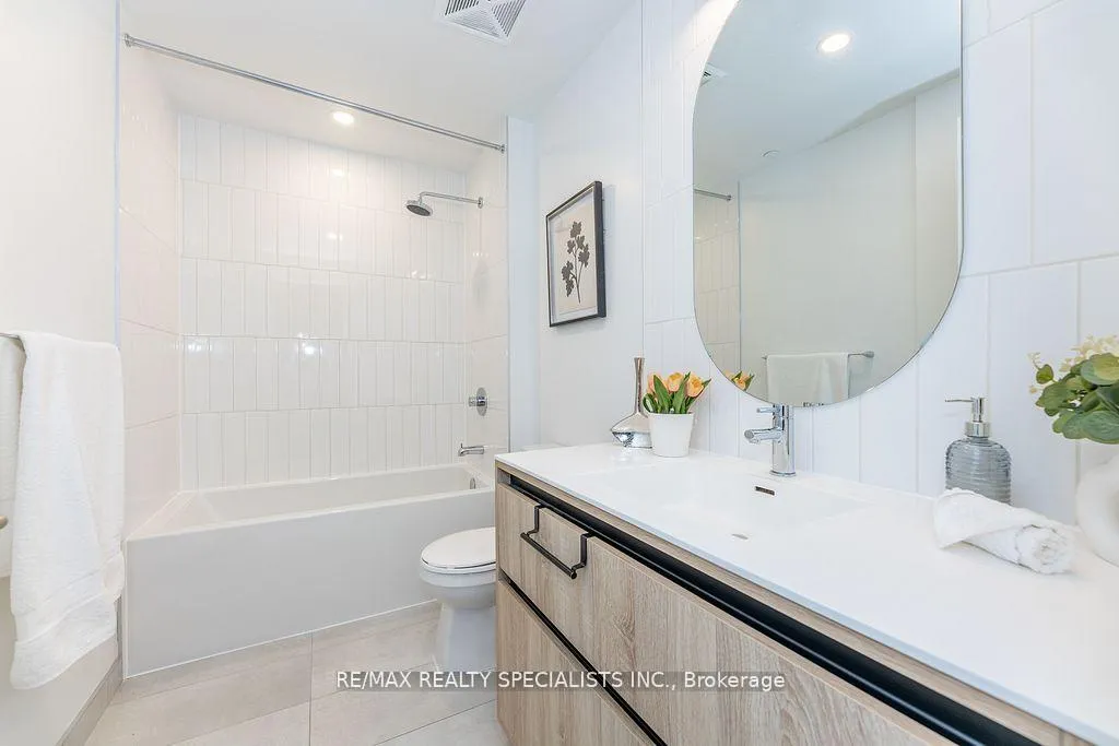 Photo 31 of Unit C202, 8 Beverley Glen Boulevard, Vaughan, Beverley Glen — HOMEH