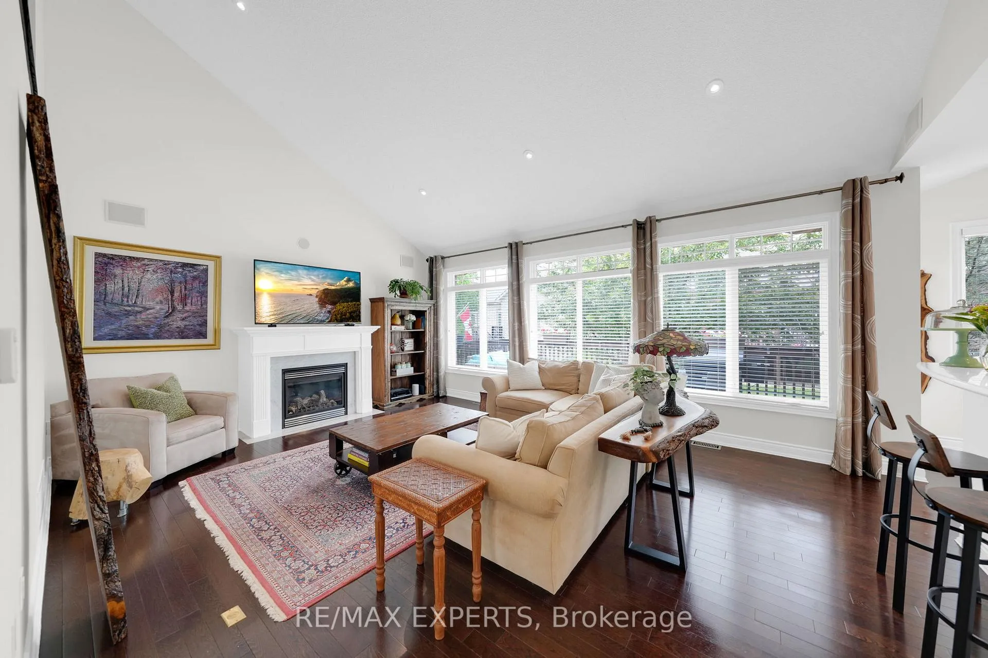 Photo 6 of 83 Tuscany Grande, New Tecumseth, Alliston — HOMEH