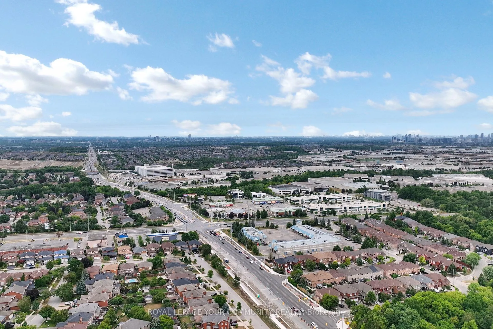 Photo 46 of 43 Larissa Court, Vaughan, Maple — HOMEH