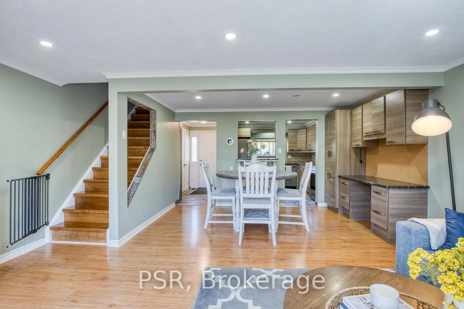 Photo 2 of Unit 20, 11 Grand River Boulevard, Kitchener — HOMEH