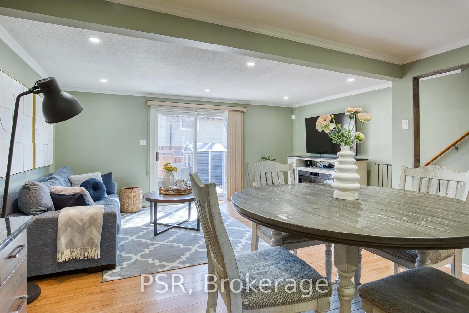 Photo 5 of Unit 20, 11 Grand River Boulevard, Kitchener — HOMEH