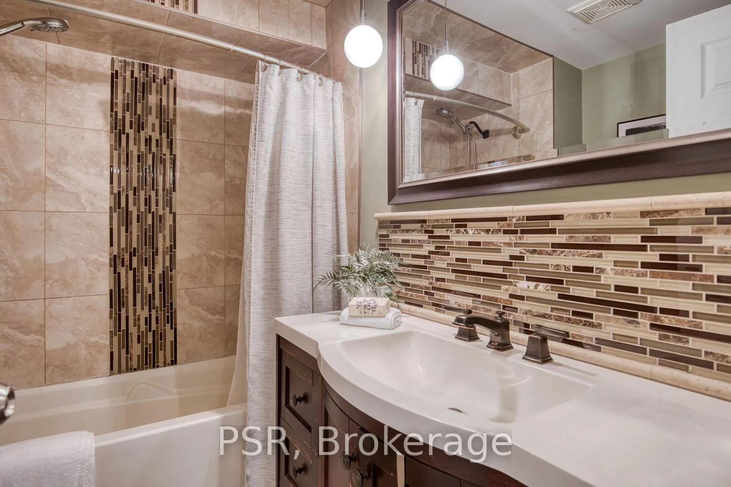 Photo 14 of Unit 20, 11 Grand River Boulevard, Kitchener — HOMEH