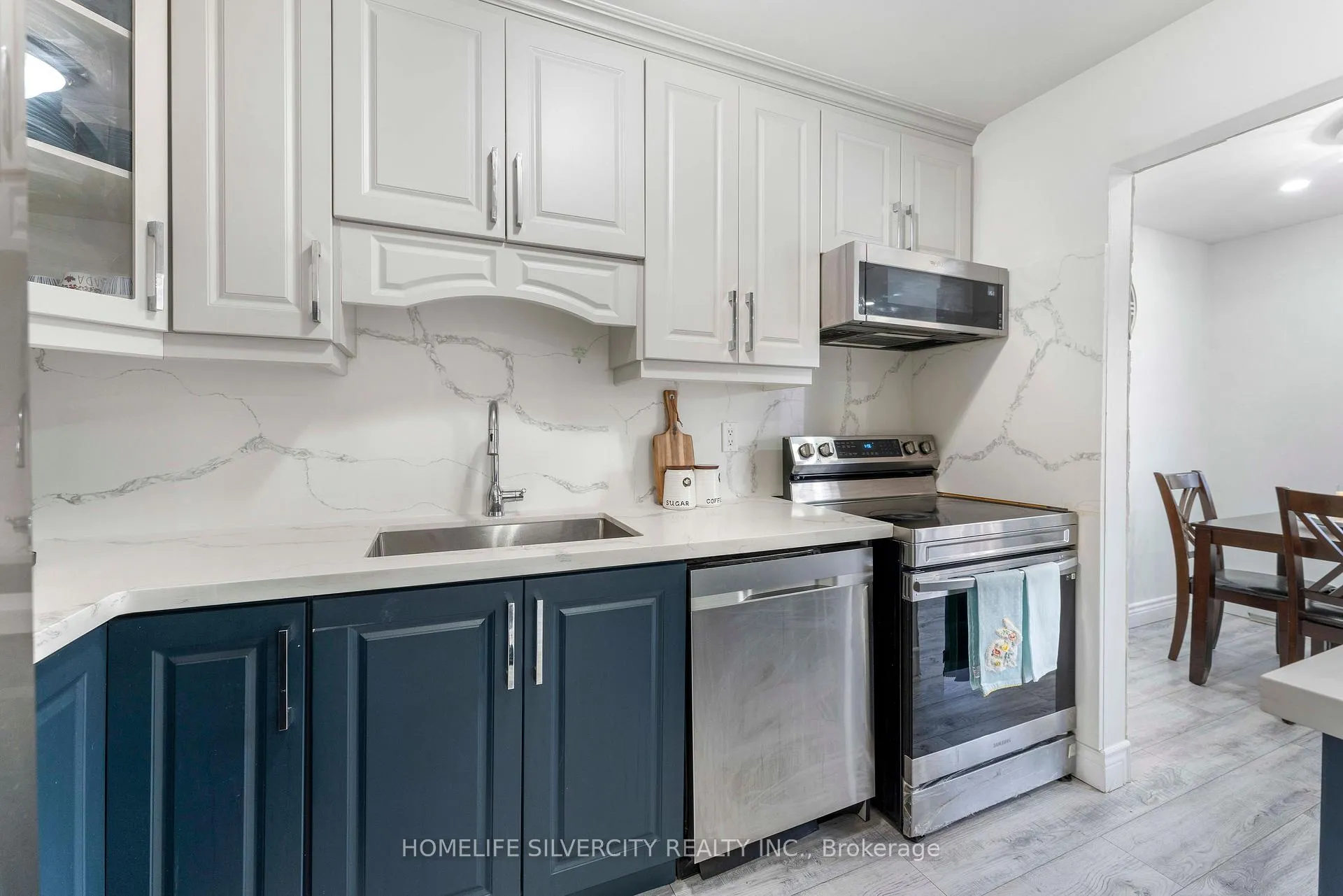 Photo 13 of 10 Harper Way, Markham, Aileen-Willowbrook — HOMEH