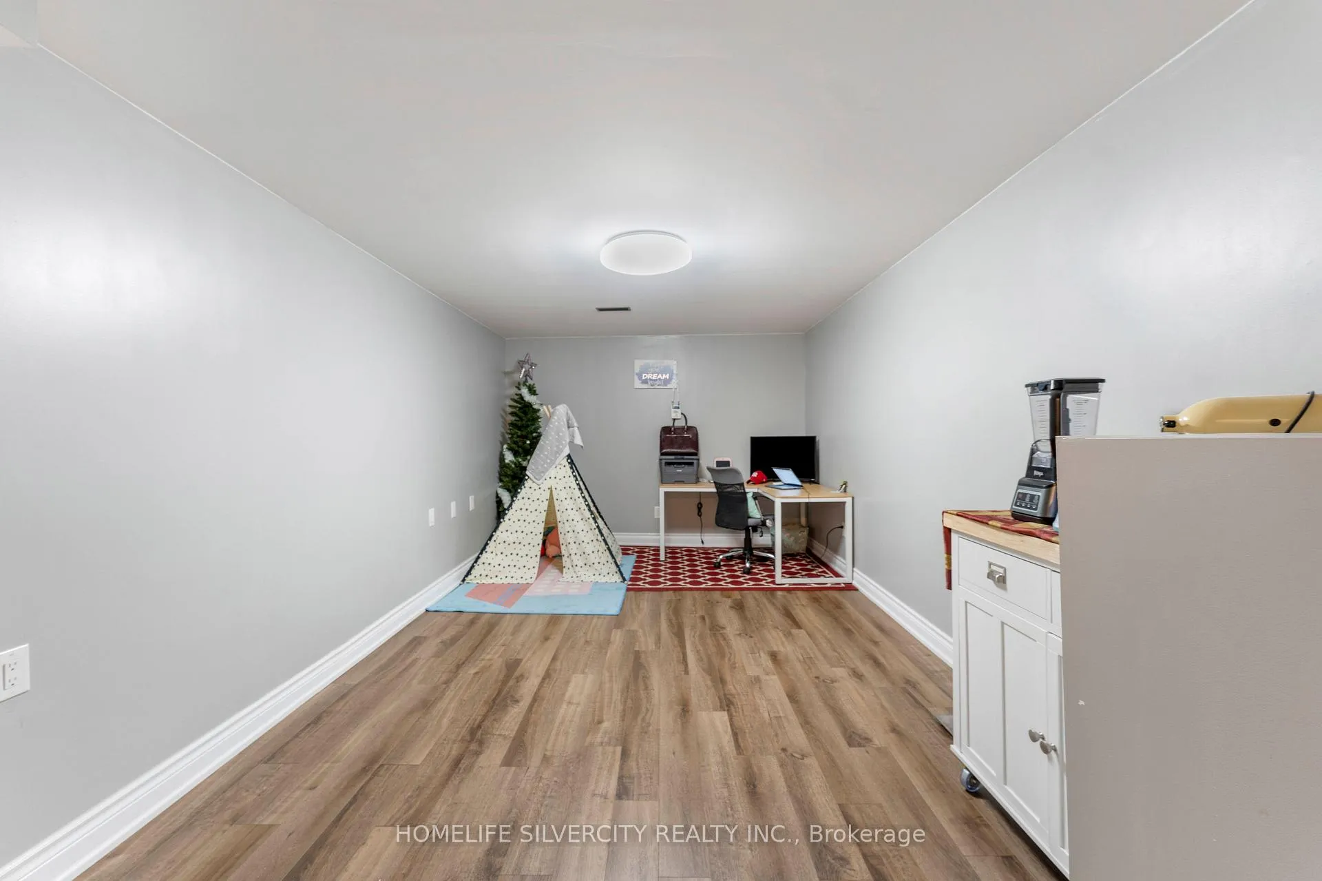 Photo 26 of 10 Harper Way, Markham, Aileen-Willowbrook — HOMEH