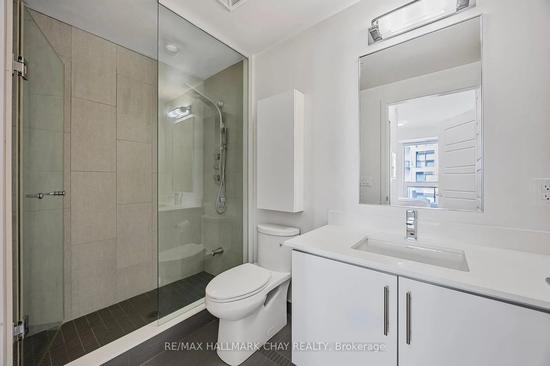 Photo 17 of Unit 207D, 333 Sea Ray Avenue, Innisfil, Rural Innisfil — HOMEH