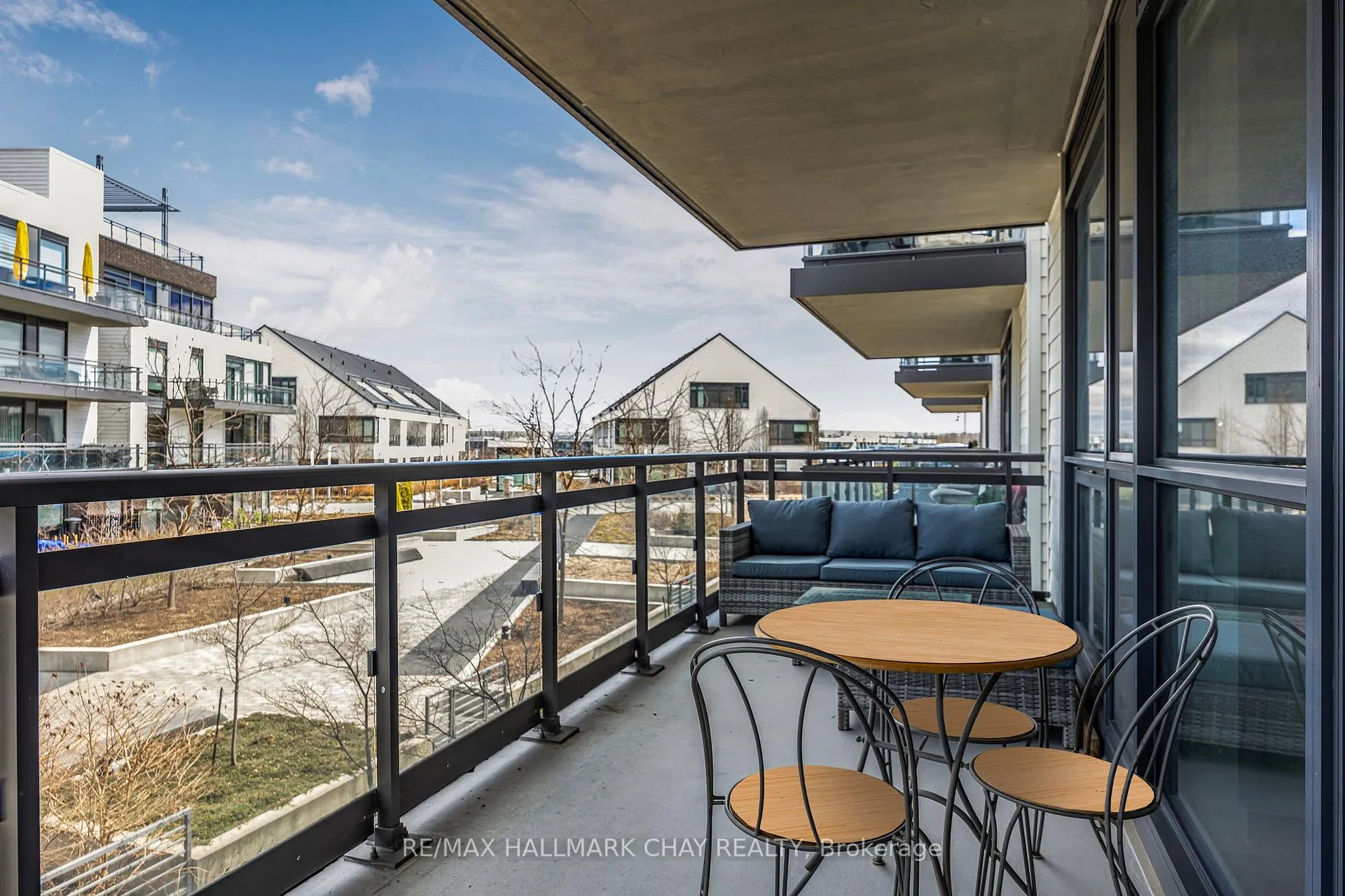 Photo 19 of Unit 207D, 333 Sea Ray Avenue, Innisfil, Rural Innisfil — HOMEH