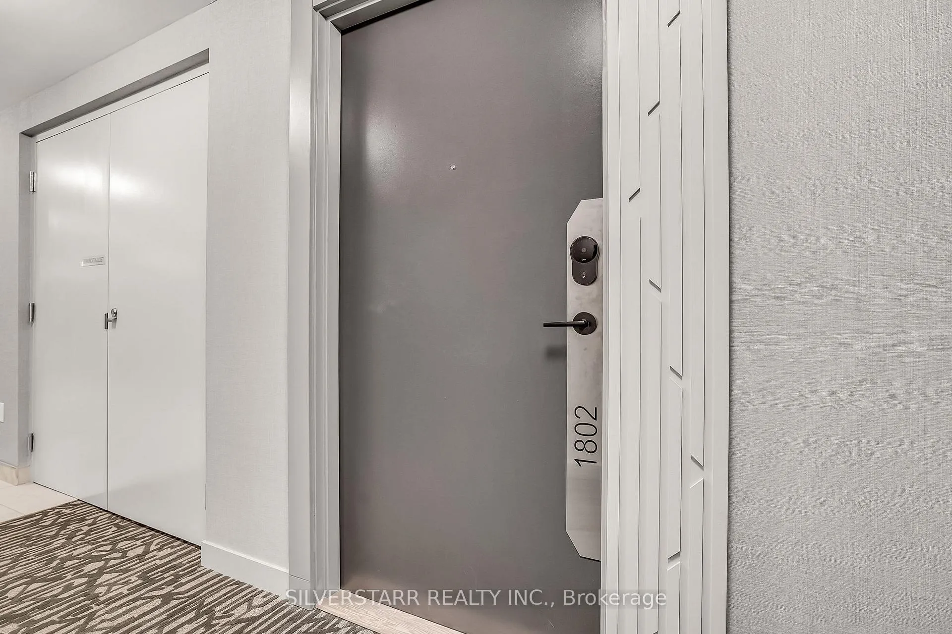 Photo 7 of Unit 1802, 105 Oneida Crescent, Richmond Hill, Langstaff — HOMEH