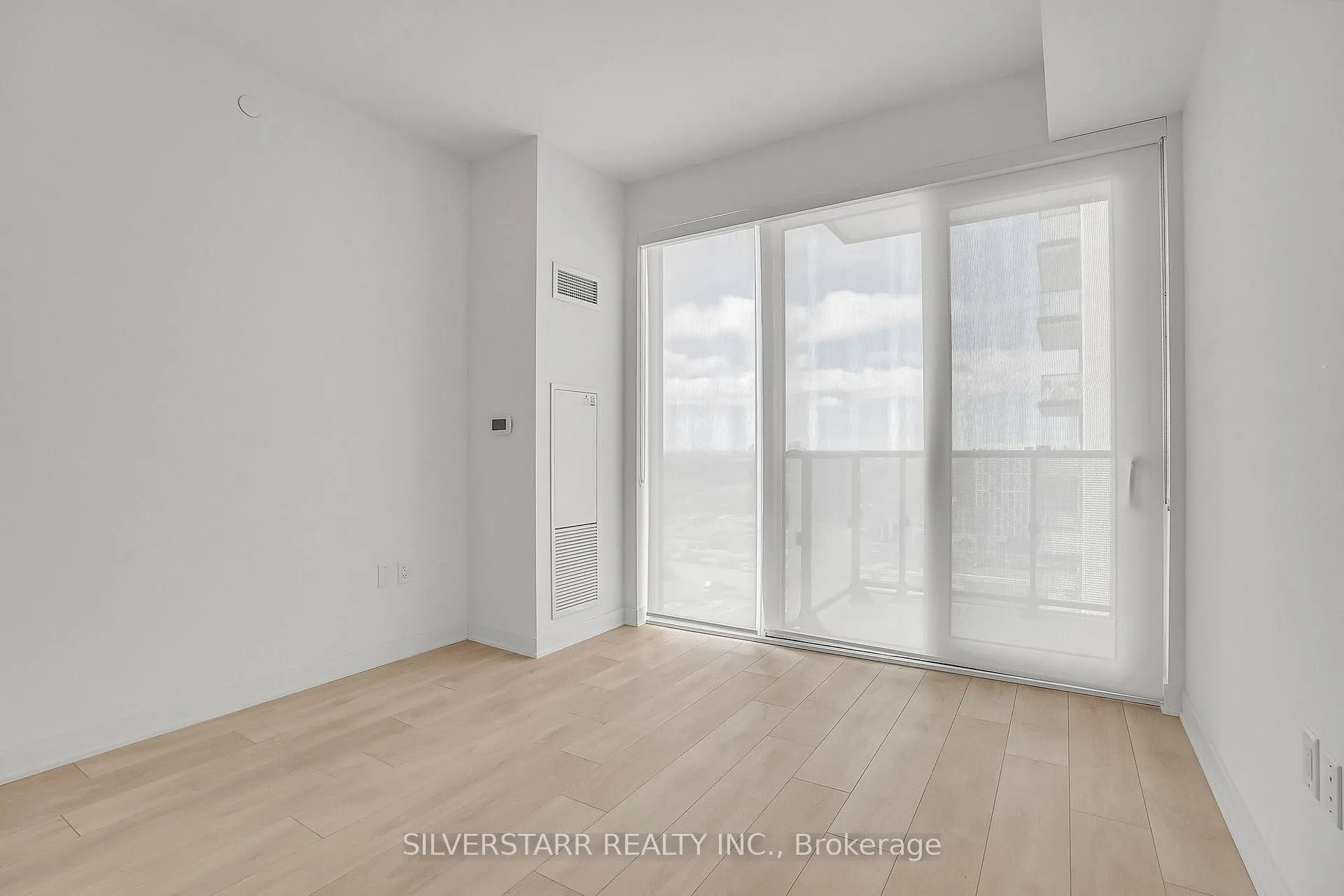 Photo 11 of Unit 1802, 105 Oneida Crescent, Richmond Hill, Langstaff — HOMEH