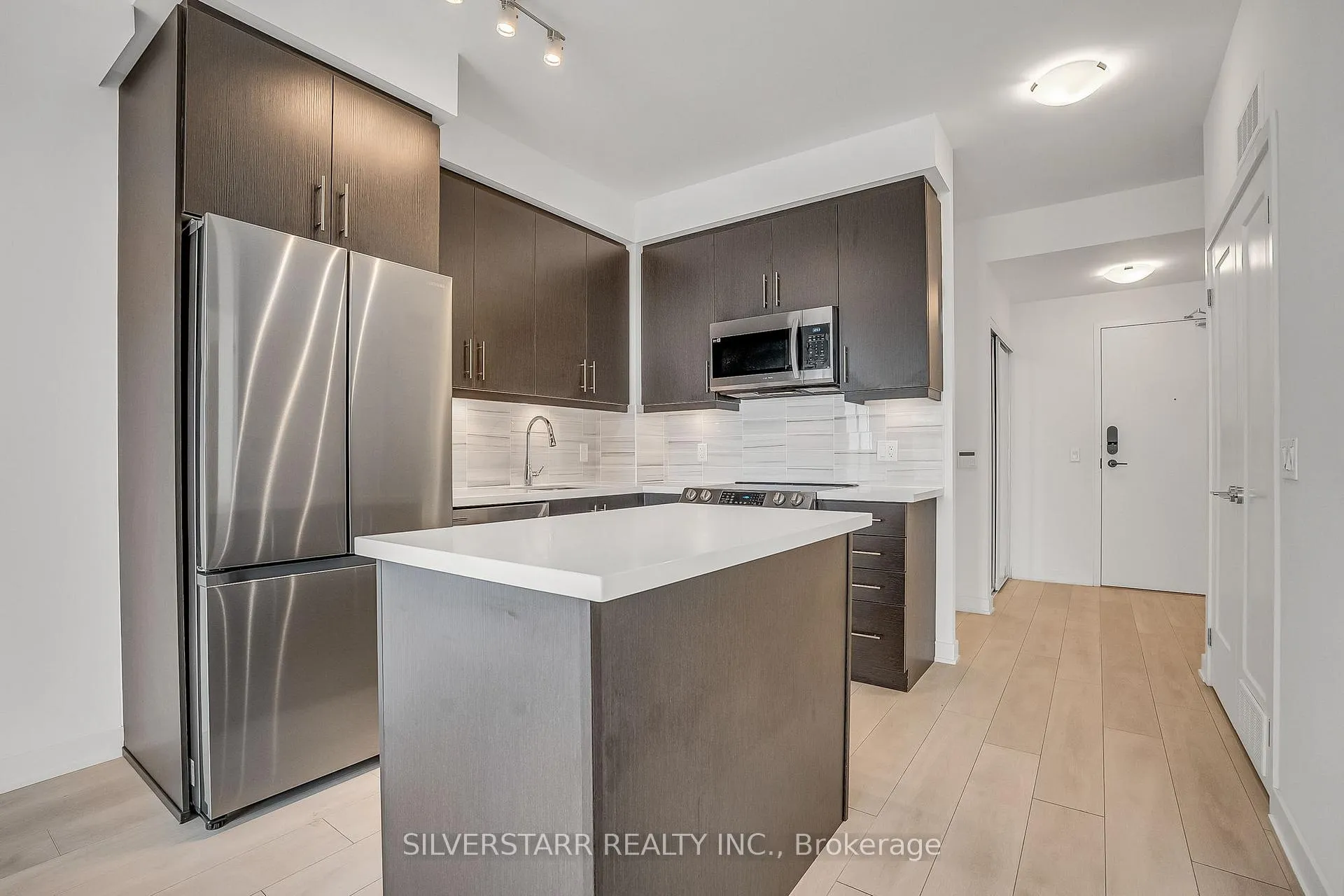 Photo 14 of Unit 1802, 105 Oneida Crescent, Richmond Hill, Langstaff — HOMEH