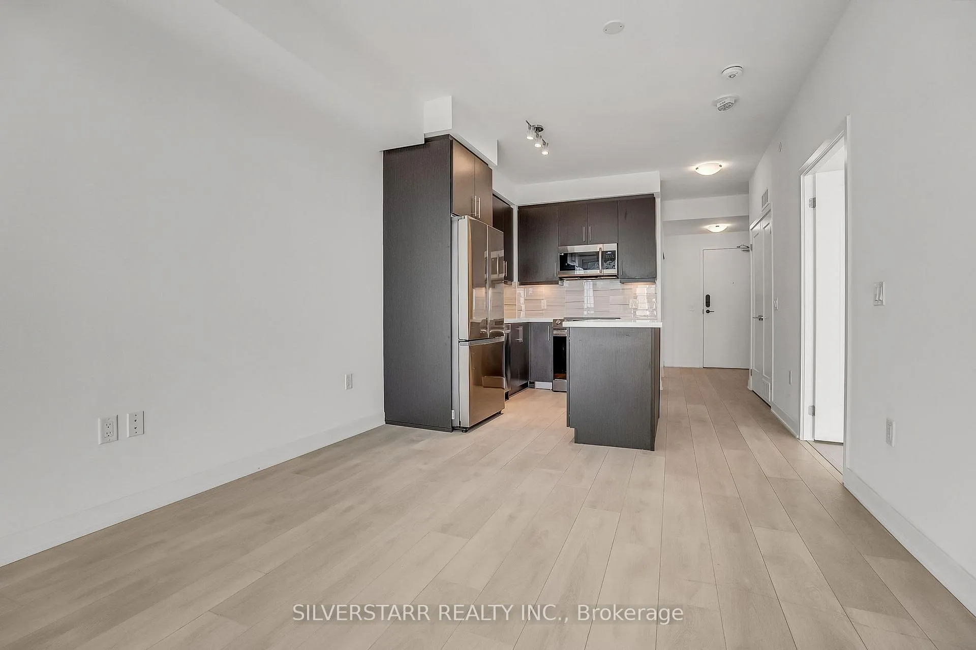 Photo 16 of Unit 1802, 105 Oneida Crescent, Richmond Hill, Langstaff — HOMEH