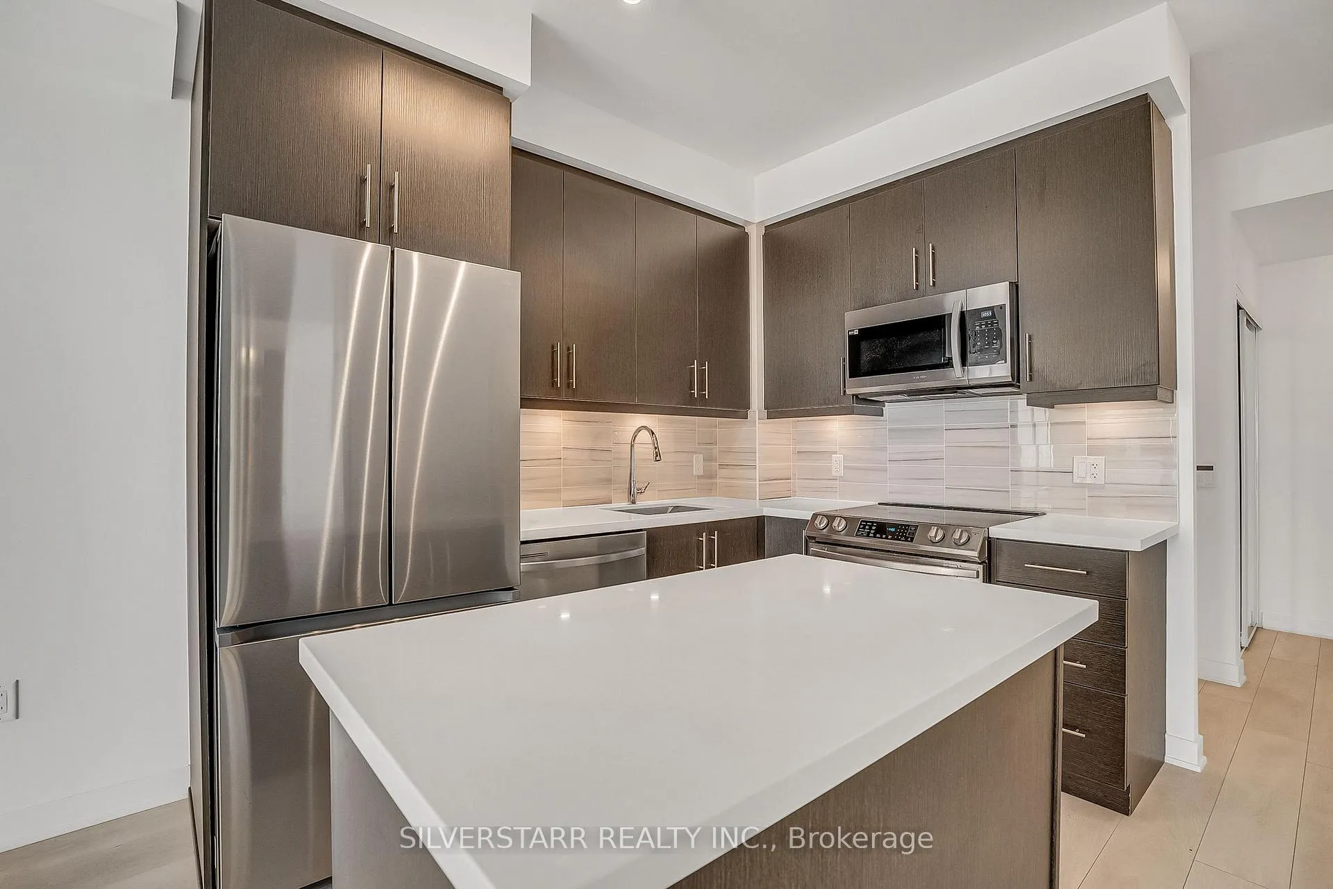 Photo 17 of Unit 1802, 105 Oneida Crescent, Richmond Hill, Langstaff — HOMEH