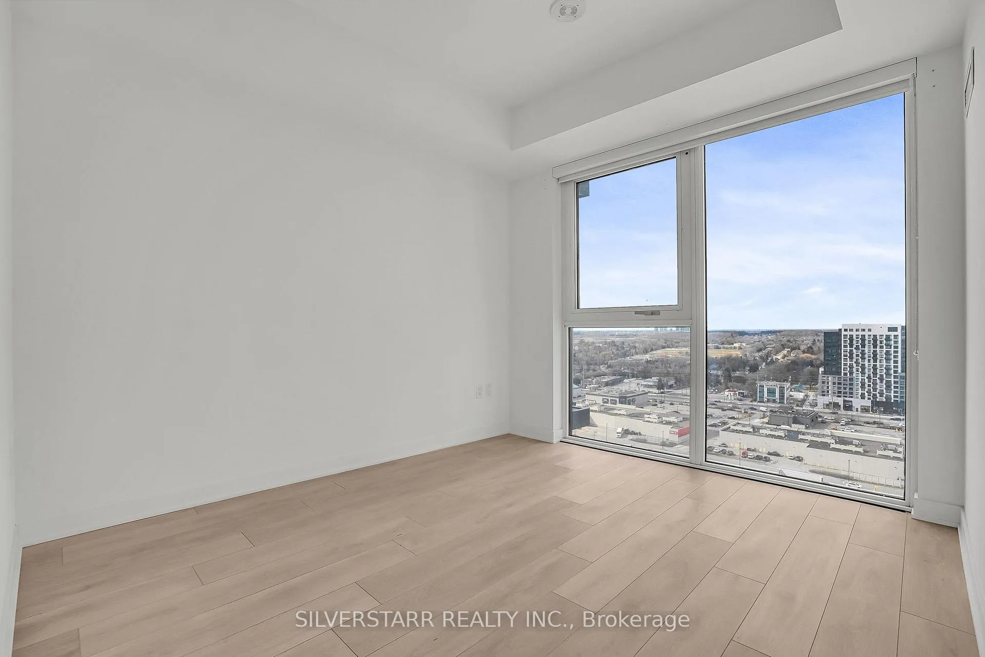 Photo 20 of Unit 1802, 105 Oneida Crescent, Richmond Hill, Langstaff — HOMEH