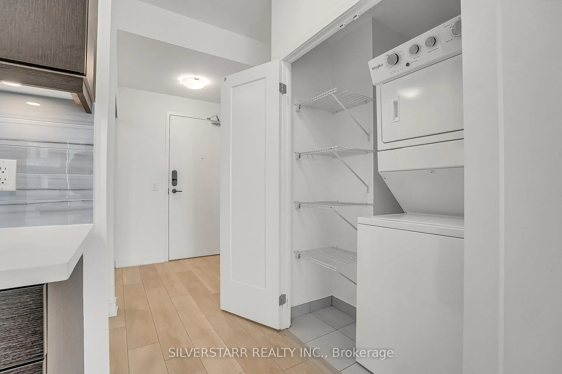 Photo 23 of Unit 1802, 105 Oneida Crescent, Richmond Hill, Langstaff — HOMEH