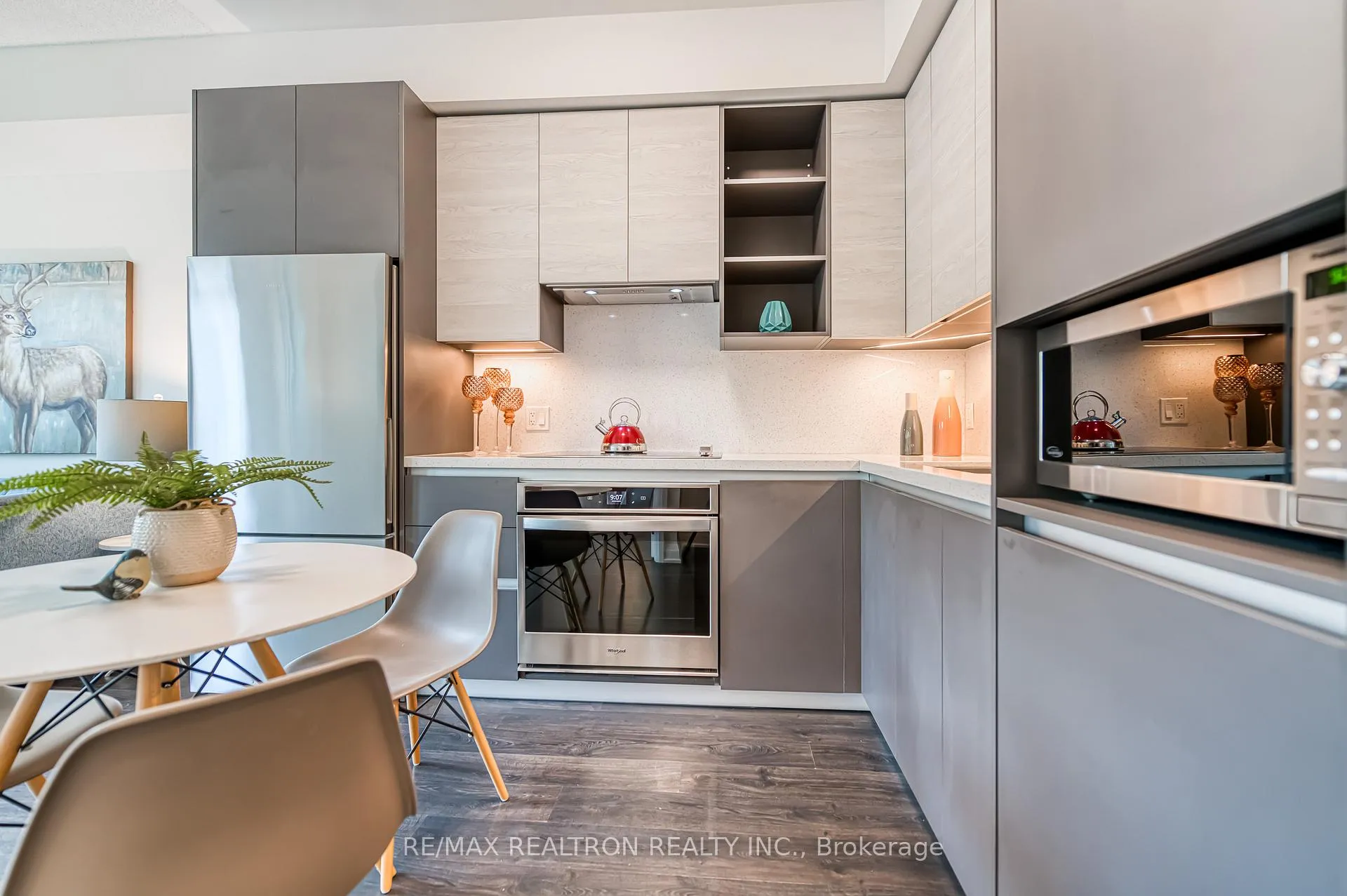 Photo 4 of Unit 215, 398 Highway 7 E, Richmond Hill, Doncrest — HOMEH