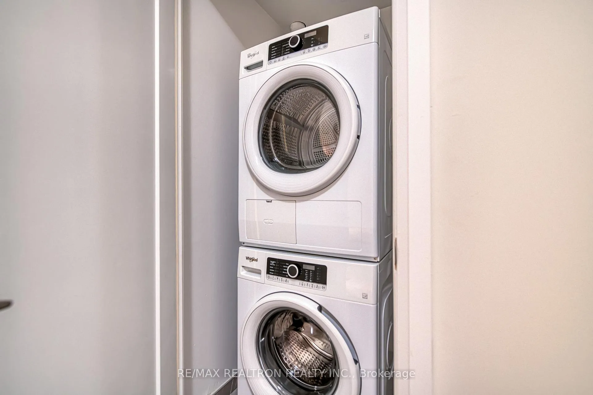 Photo 20 of Unit 215, 398 Highway 7 E, Richmond Hill, Doncrest — HOMEH