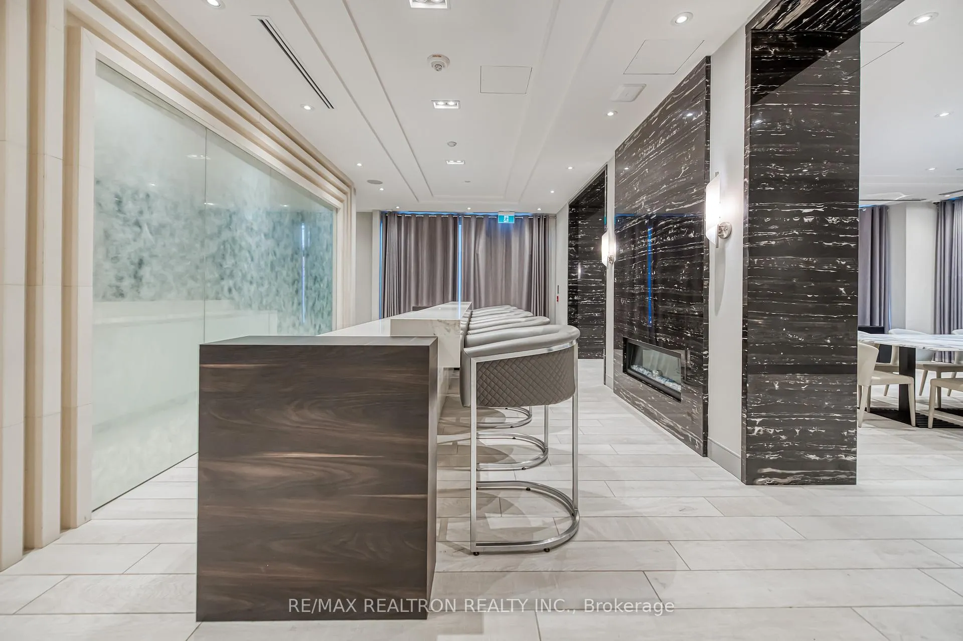 Photo 33 of Unit 215, 398 Highway 7 E, Richmond Hill, Doncrest — HOMEH